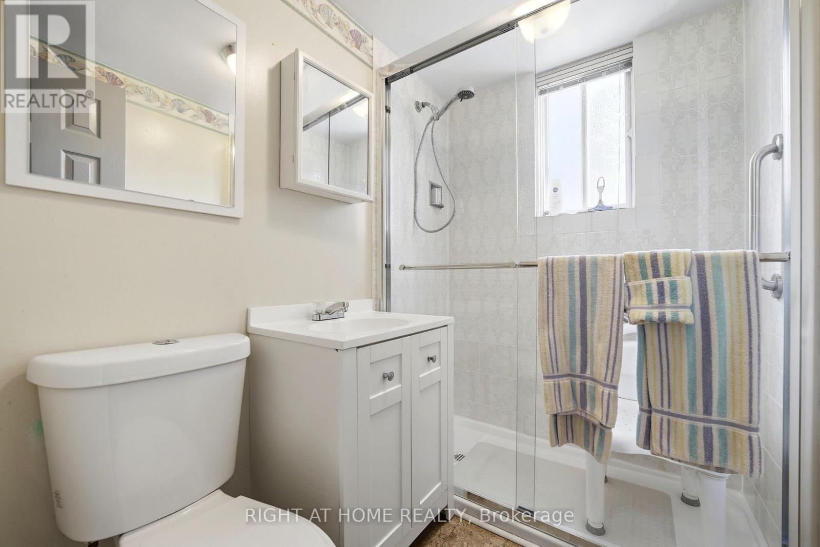 1290 Strathy Avenue Property Photo 18