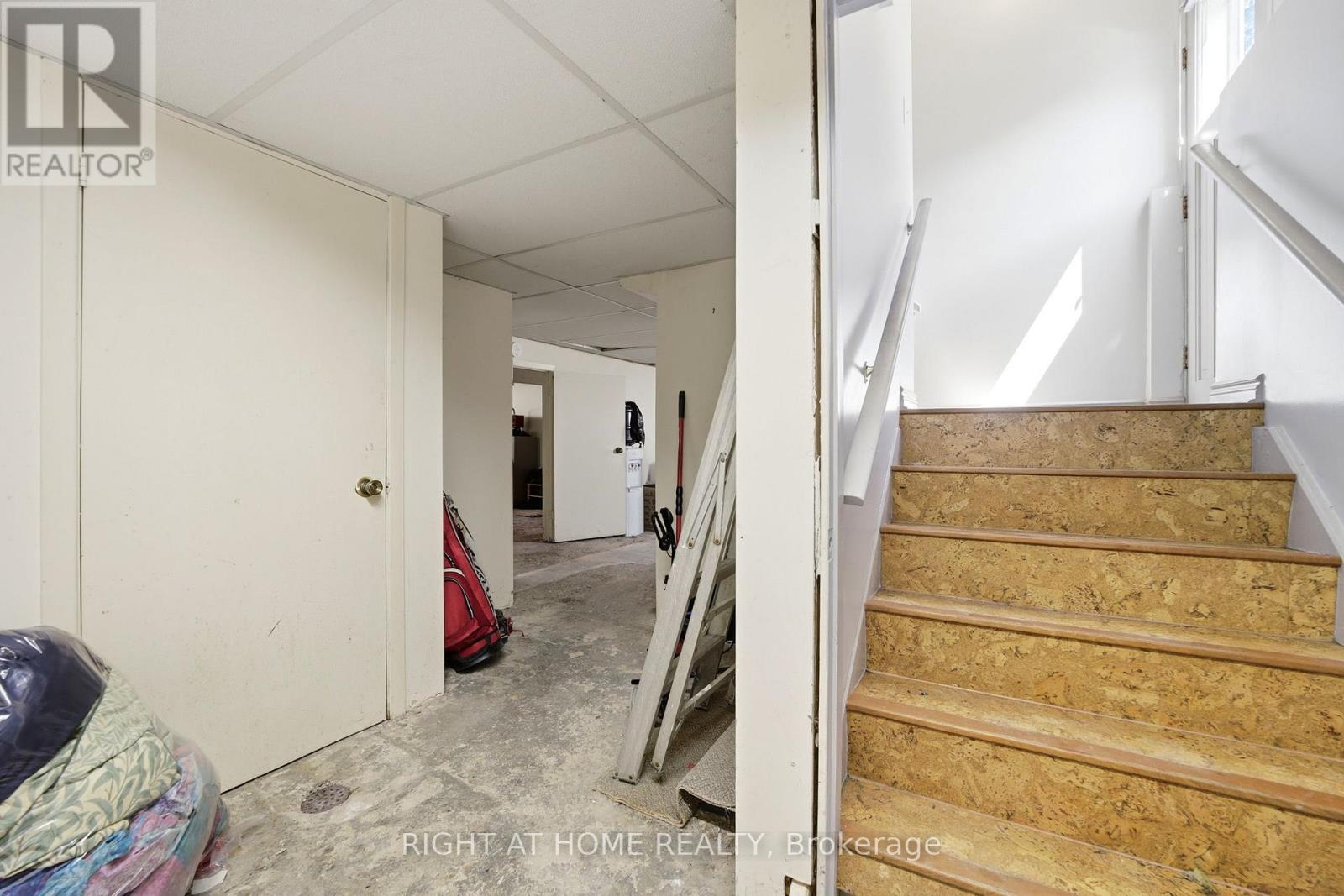 1290 Strathy Avenue Property Photo 28