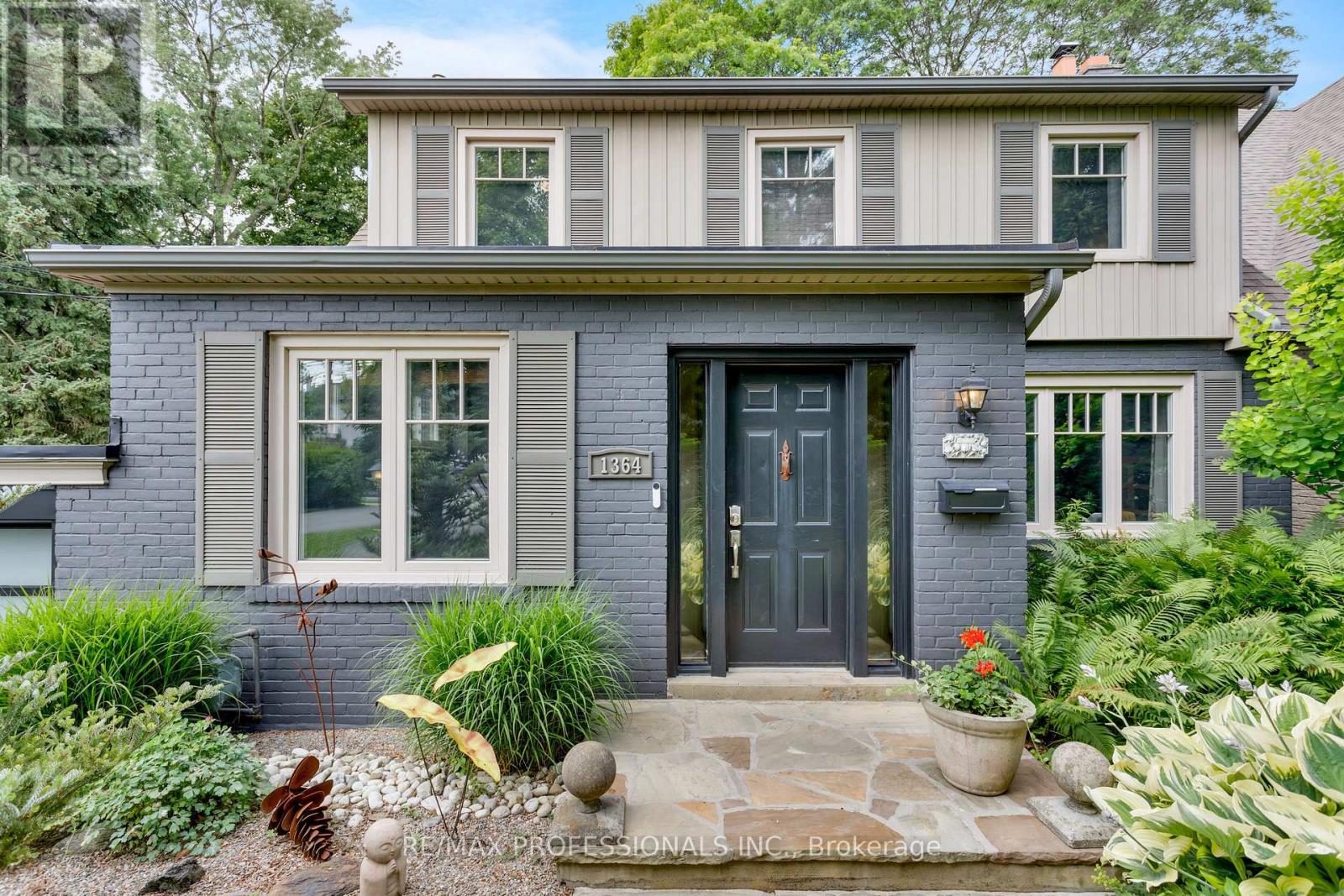1364 Islington Avenue Property Photo 1