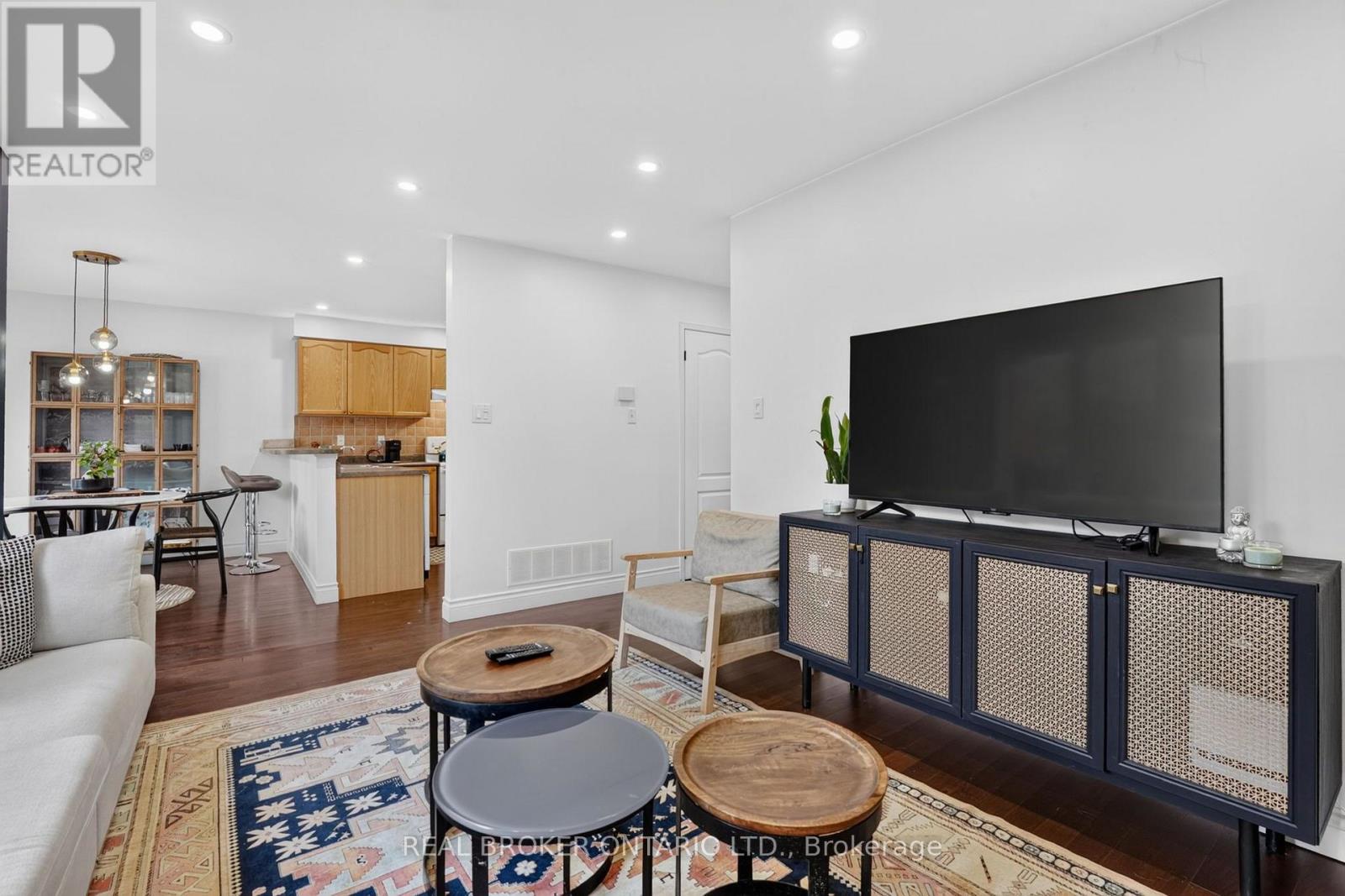 35 Belmont Boulevard Property Photo 11