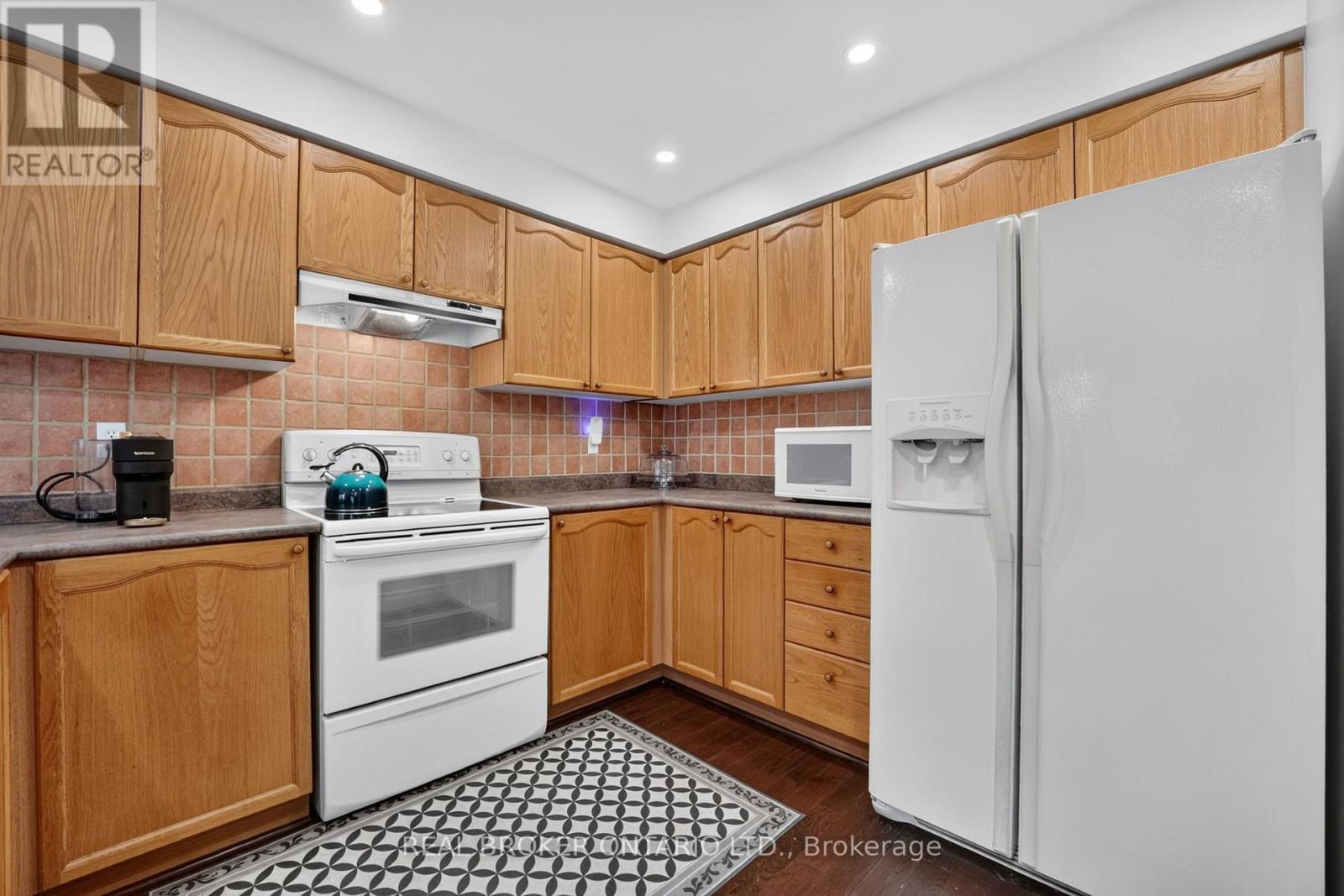 35 Belmont Boulevard Property Photo 14