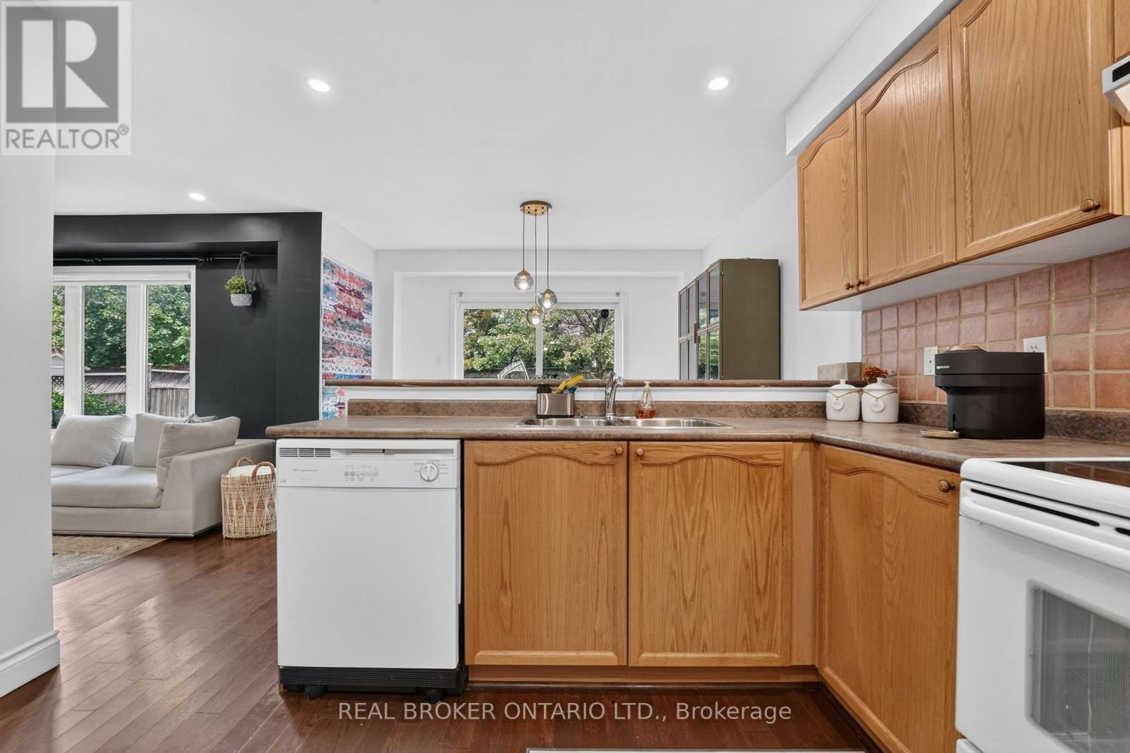 35 Belmont Boulevard Property Photo 15