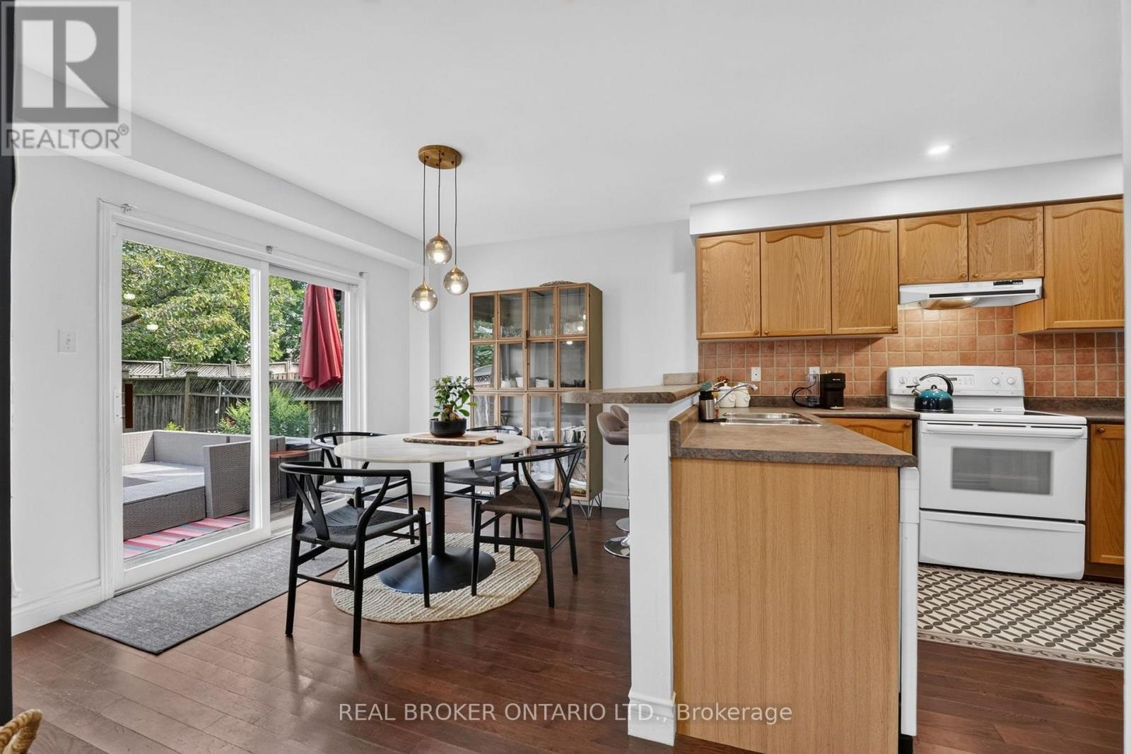 35 Belmont Boulevard Property Photo 16