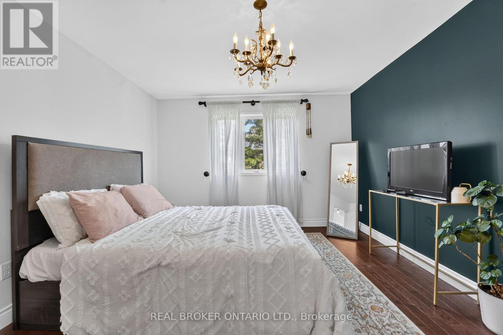 35 Belmont Boulevard Property Photo 25