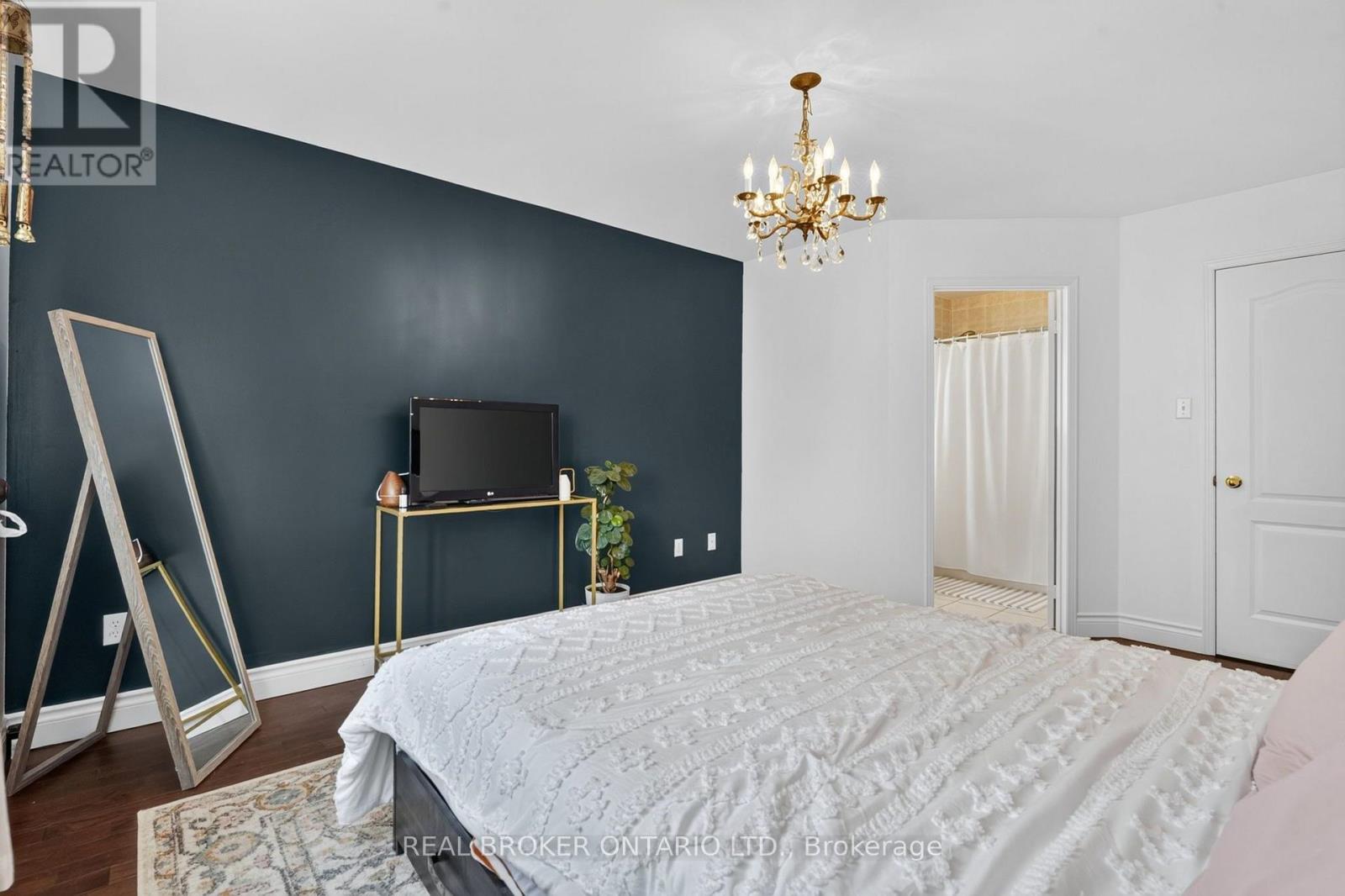 35 Belmont Boulevard Property Photo 27