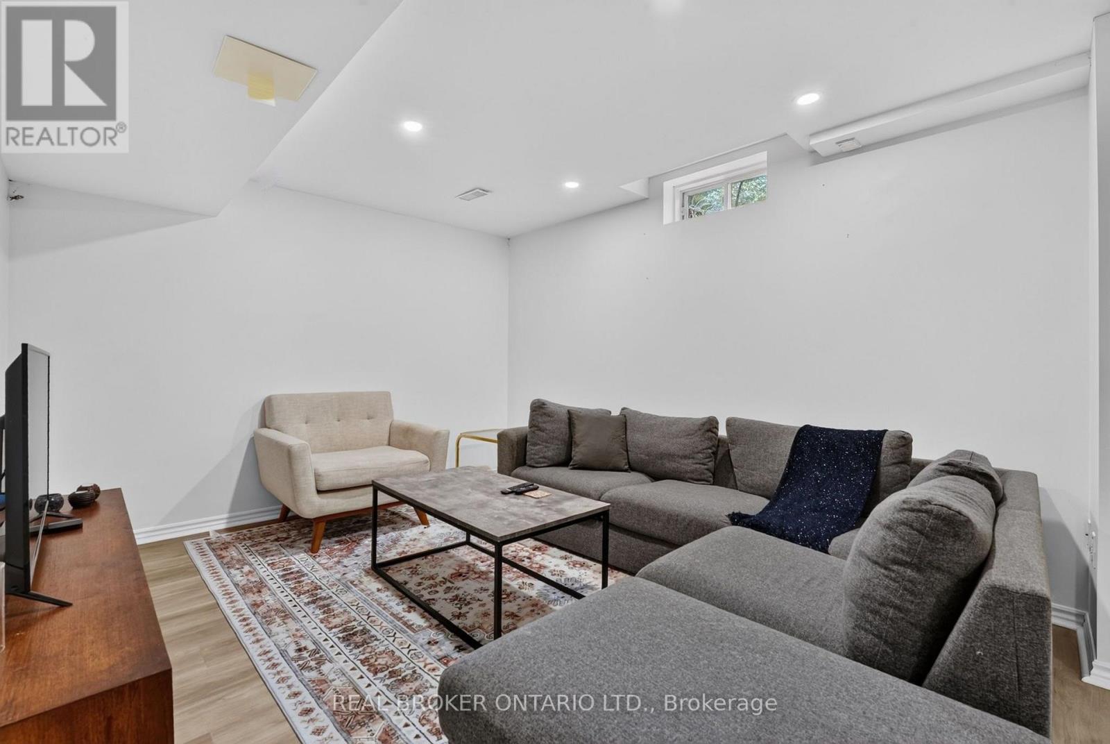 35 Belmont Boulevard Property Photo 39