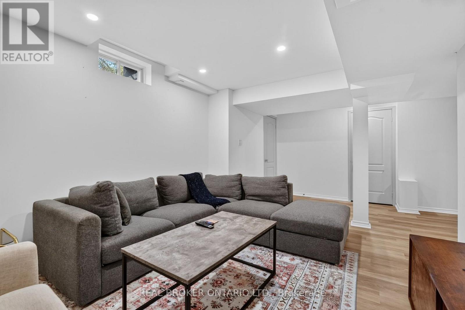 35 Belmont Boulevard Property Photo 41
