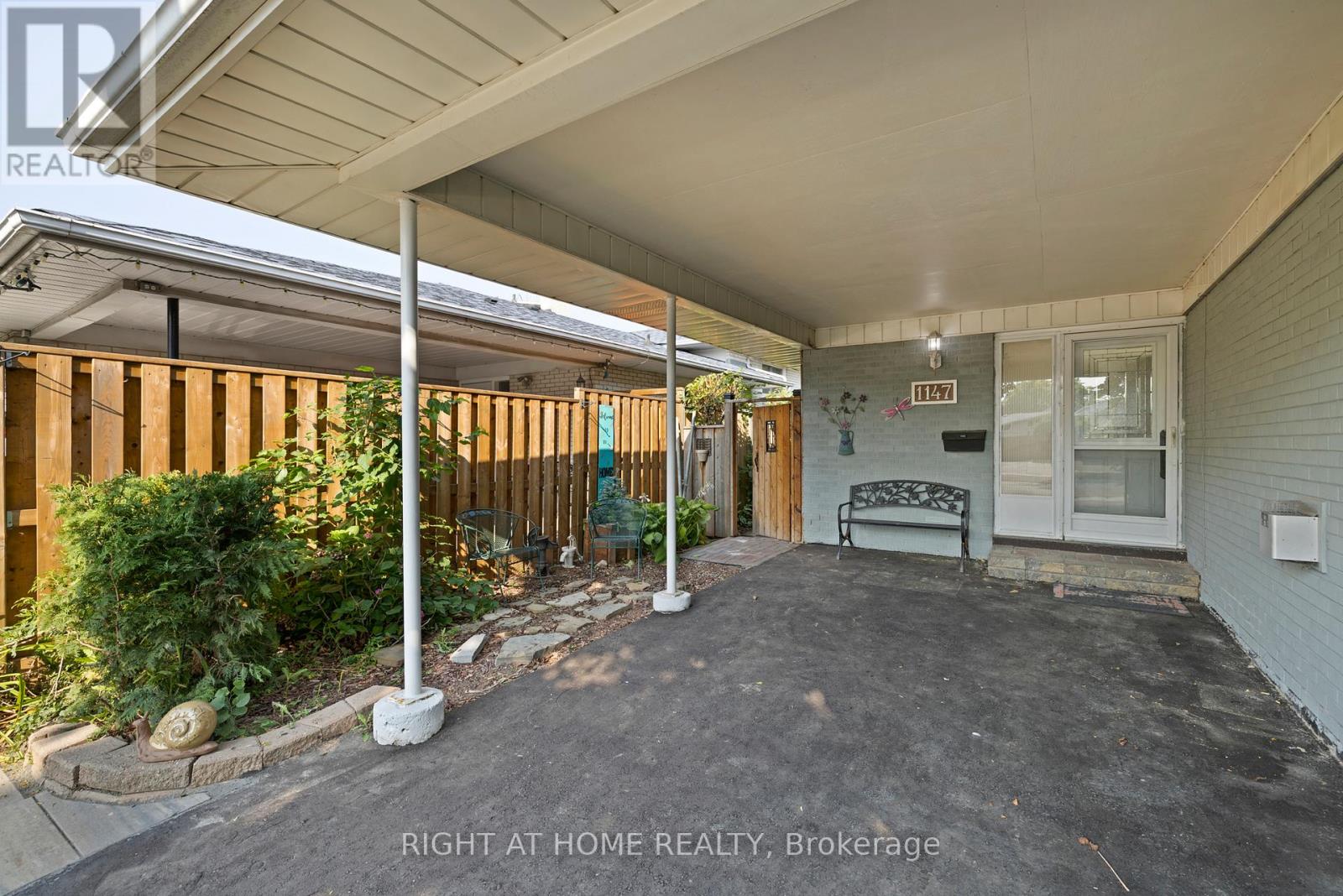 1147 Saturnia Crescent Property Photo 24