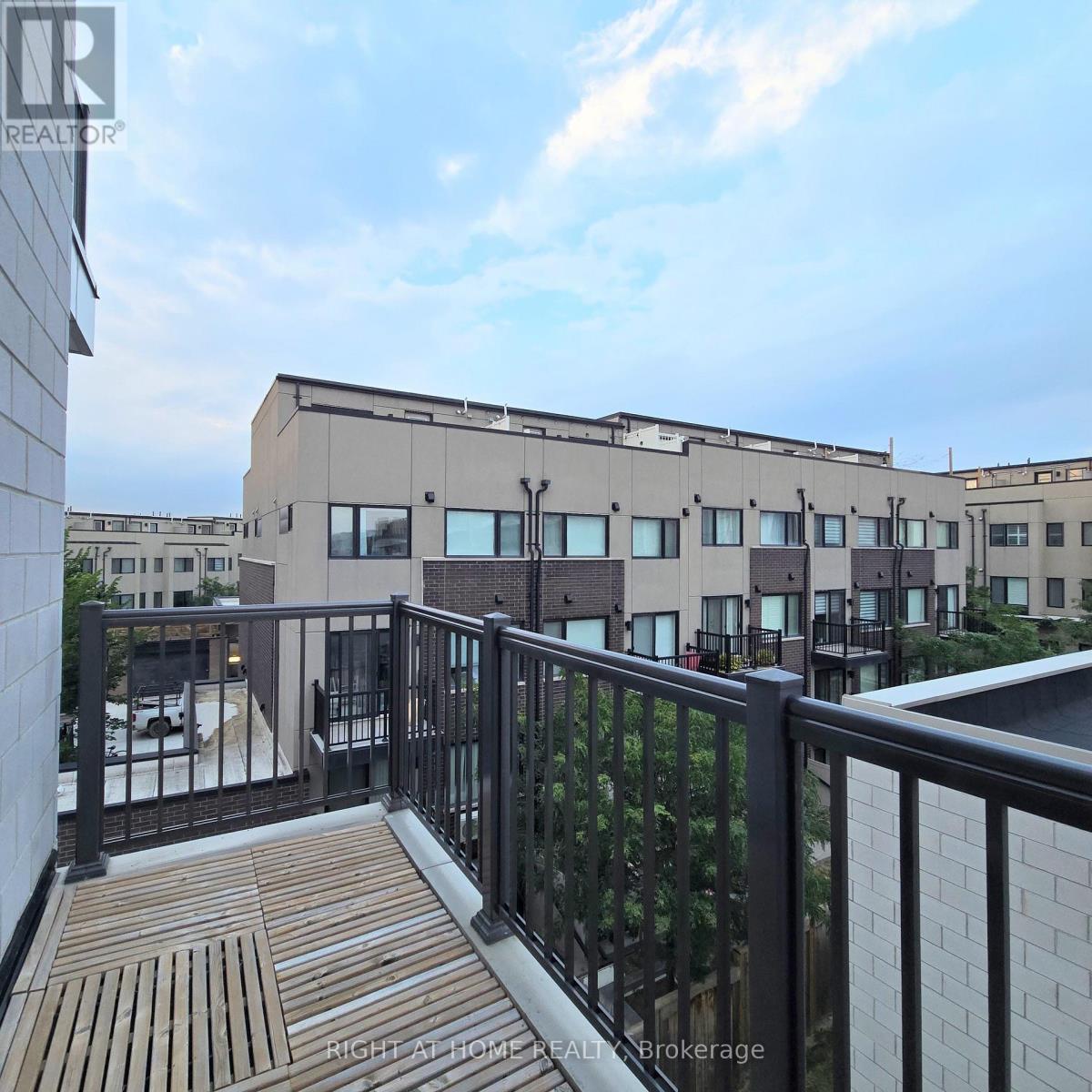 #upper Unit - 137 Frederick Tisdale Drive Property Photo 14