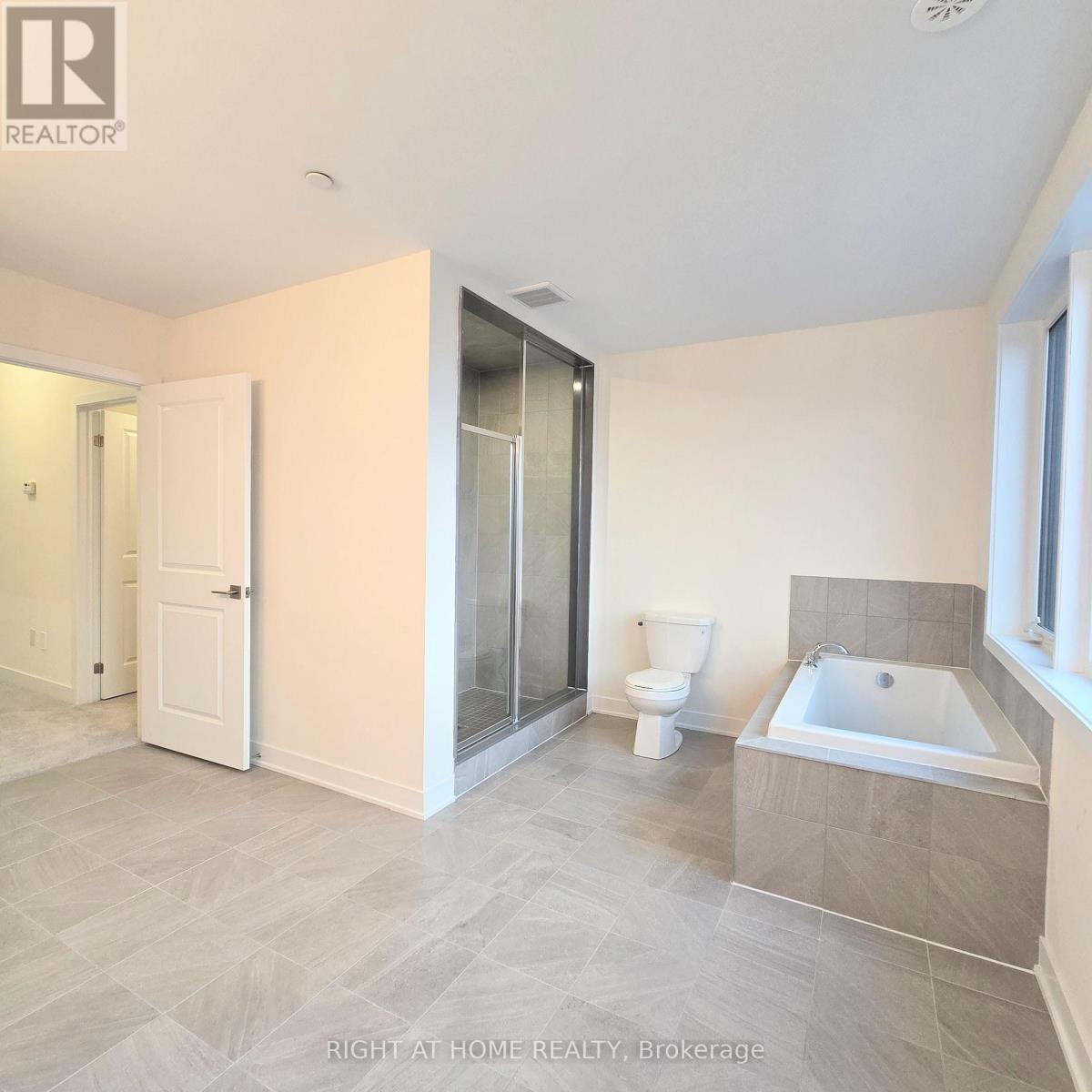 #upper Unit - 137 Frederick Tisdale Drive Property Photo 26