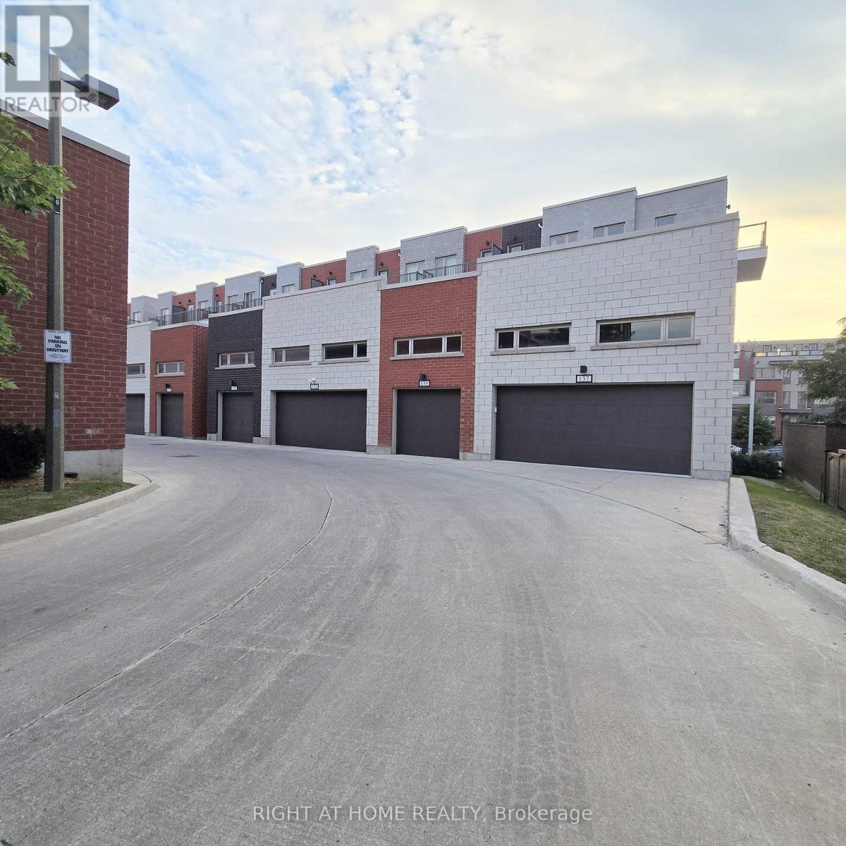 #upper Unit - 137 Frederick Tisdale Drive Property Photo 31