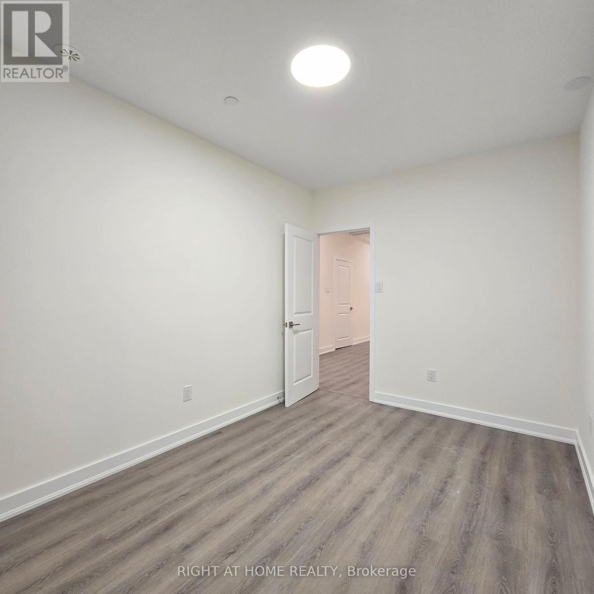 #lower/main Unit - 137 Frederick Tisdale Drive Property Photo 25