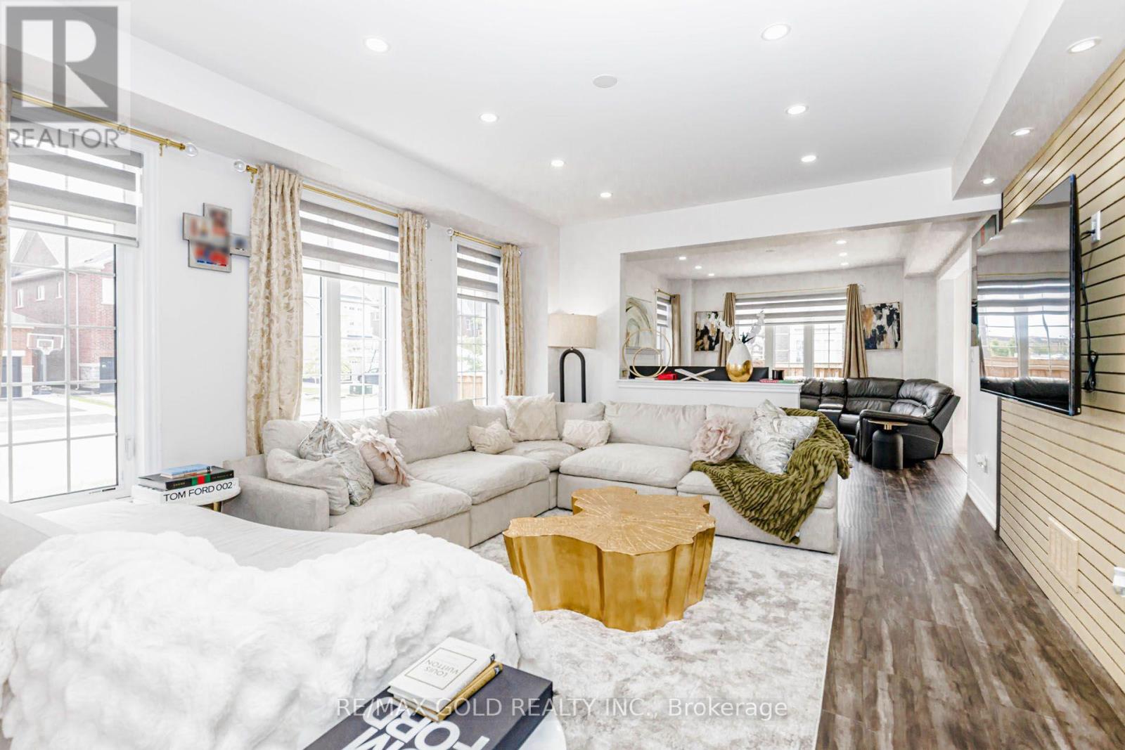 15351 Danby Road Property Photo 8
