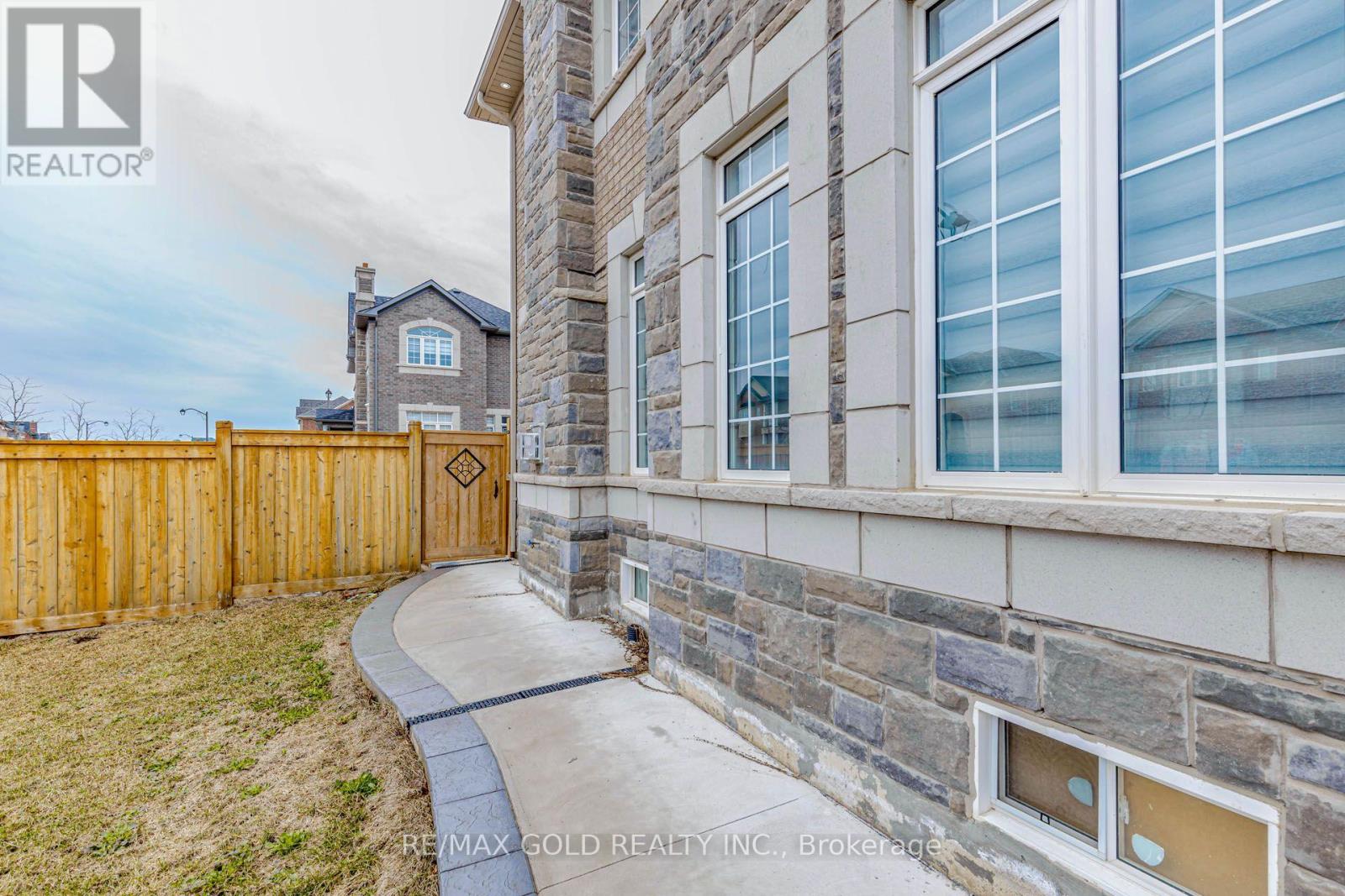 15351 Danby Road Property Photo 48