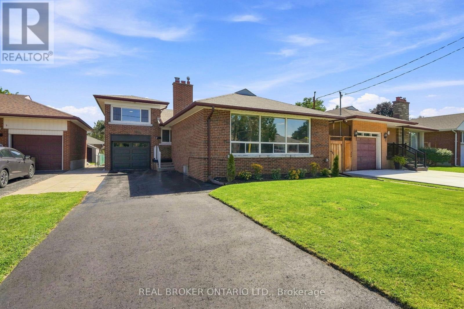 7 Allison Drive Property Photo 1