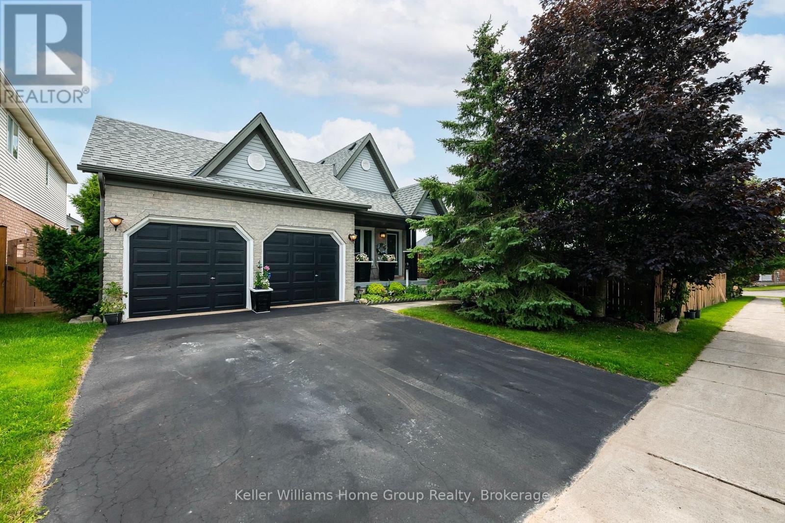 16 Althorp Drive Property Photo 3