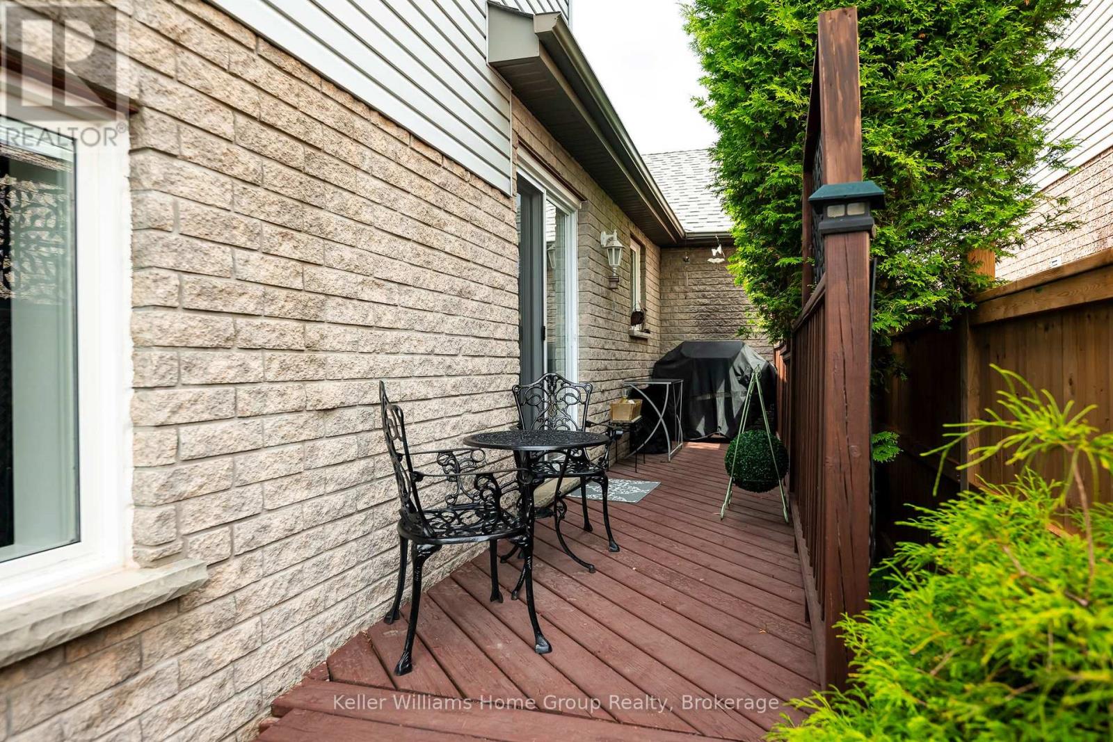 16 Althorp Drive Property Photo 11