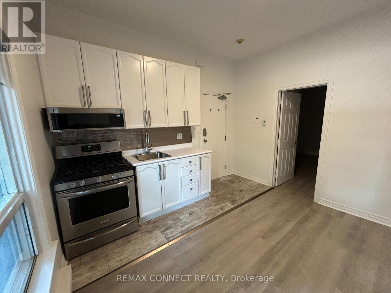 Suite 1 - 307 Pacific Avenue Property Photo 6