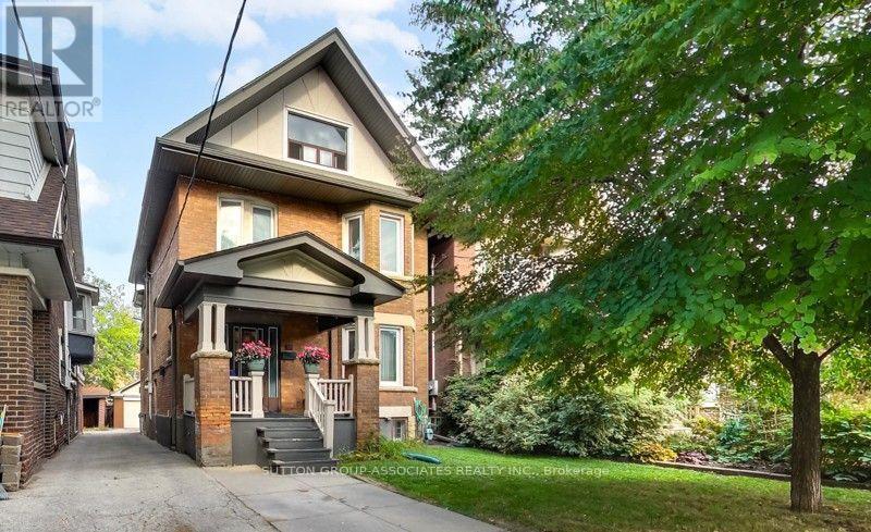 131 LAUDER AVENUE