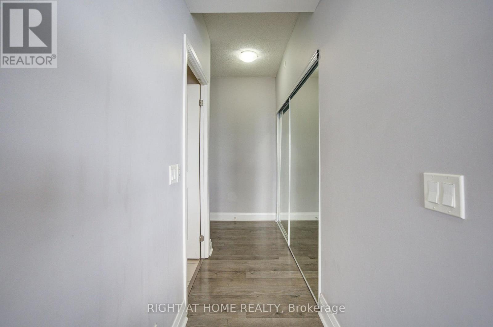 1807 - 15 Zorra Street Property Photo 5