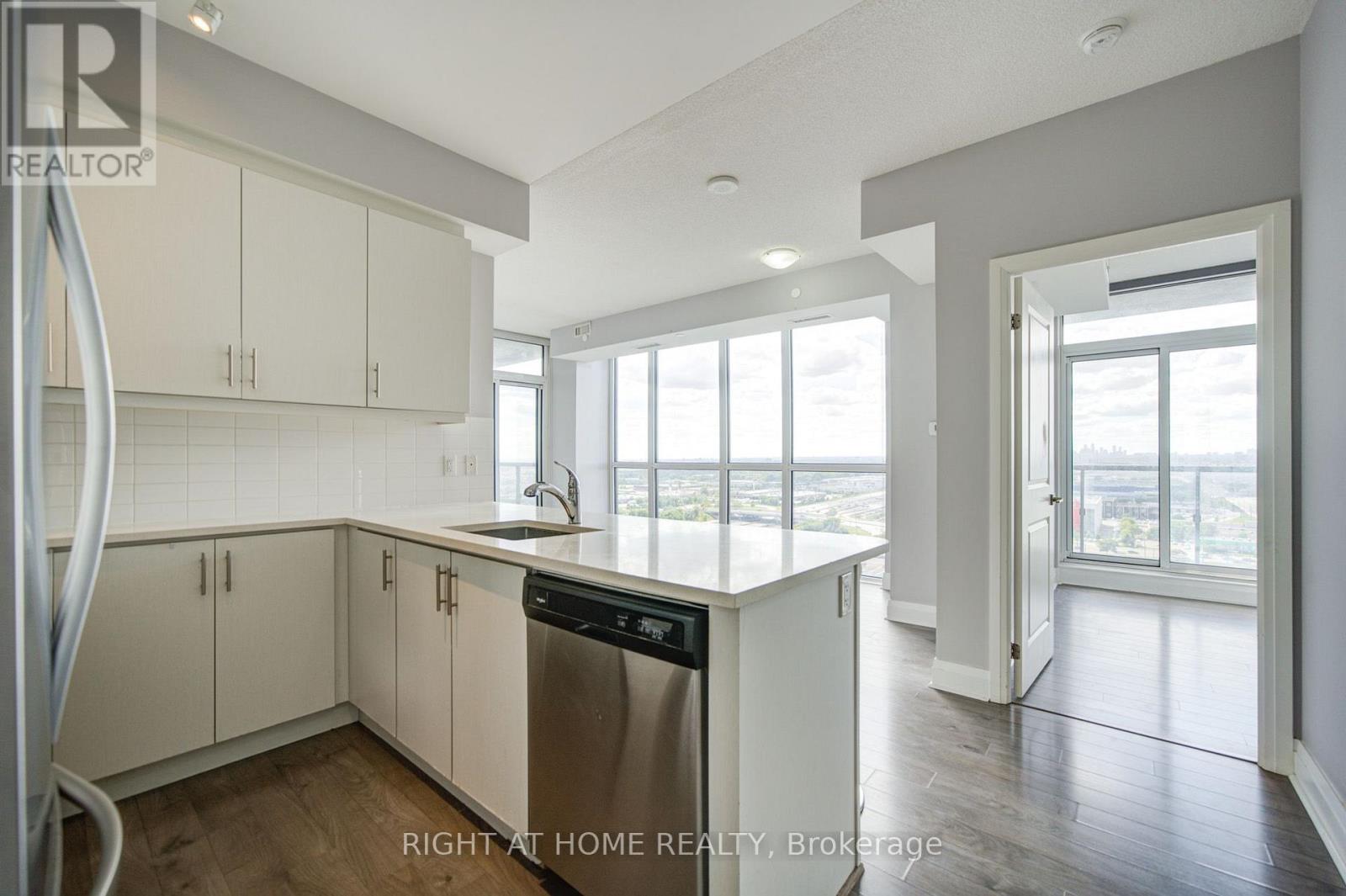1807 - 15 Zorra Street Property Photo 6
