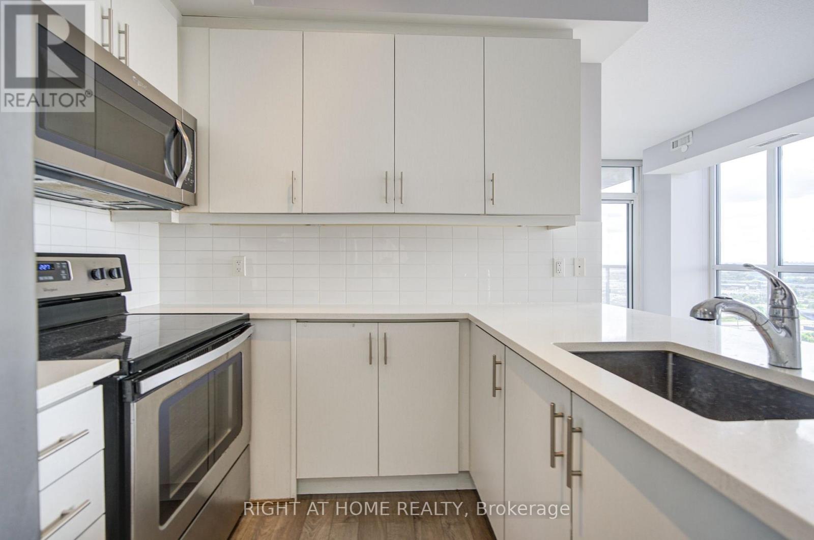 1807 - 15 Zorra Street Property Photo 7