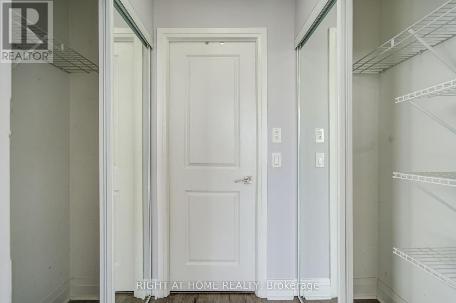 1807 - 15 Zorra Street Property Photo 20