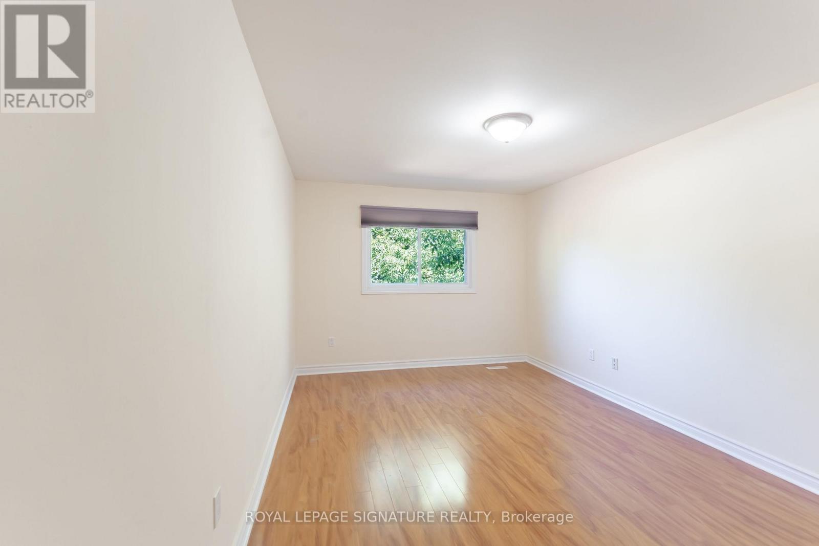 40 - 2825 Gananoque Drive Property Photo 22