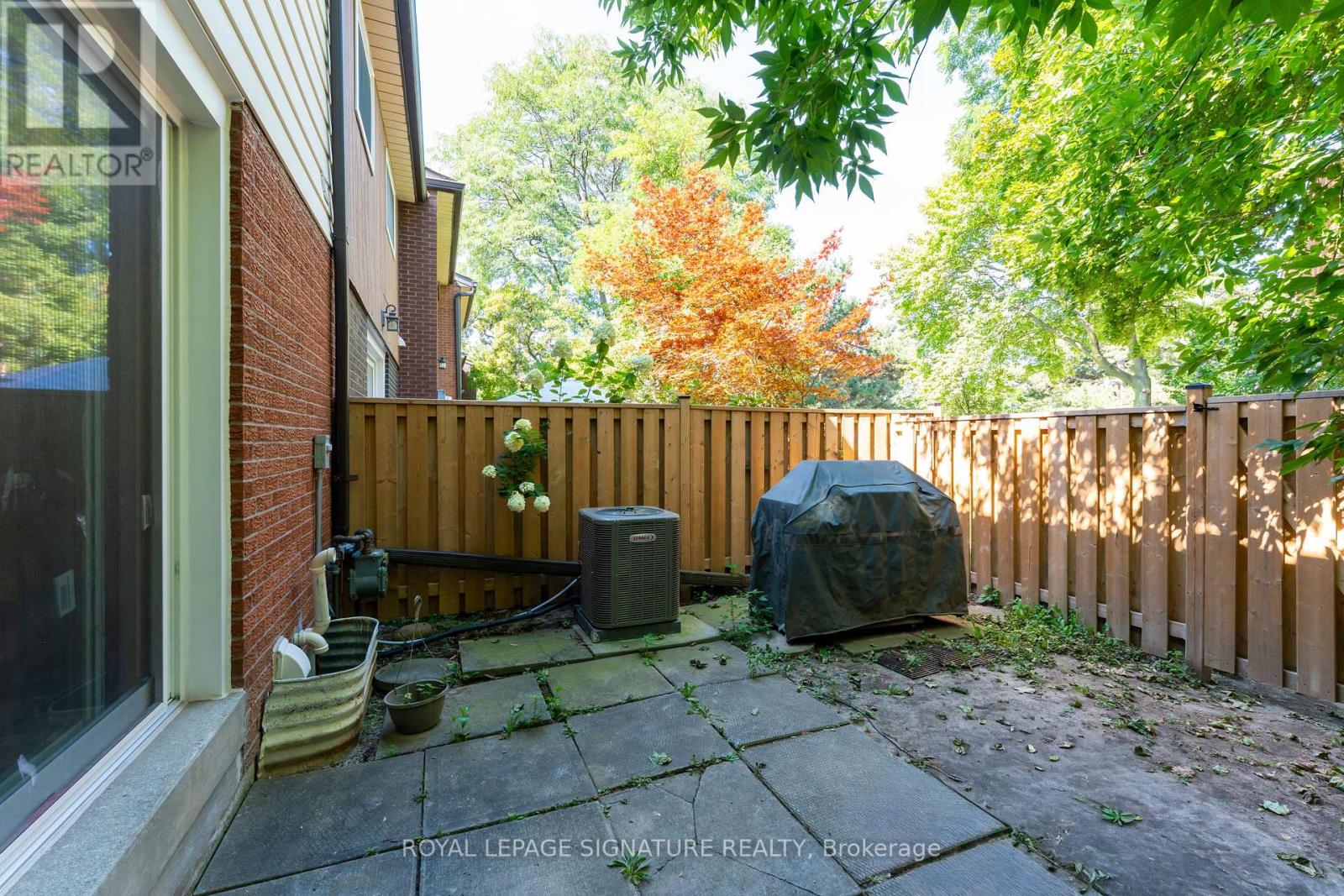 40 - 2825 Gananoque Drive Property Photo 37
