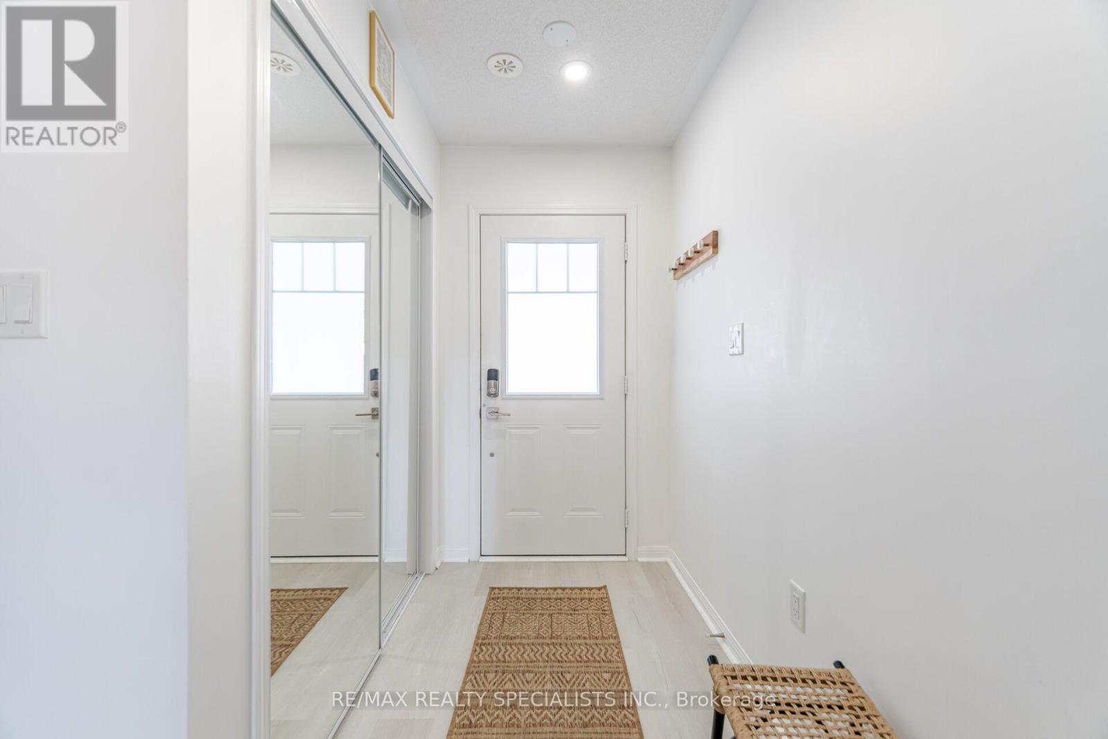 81 Vanhorne Close Property Photo 3