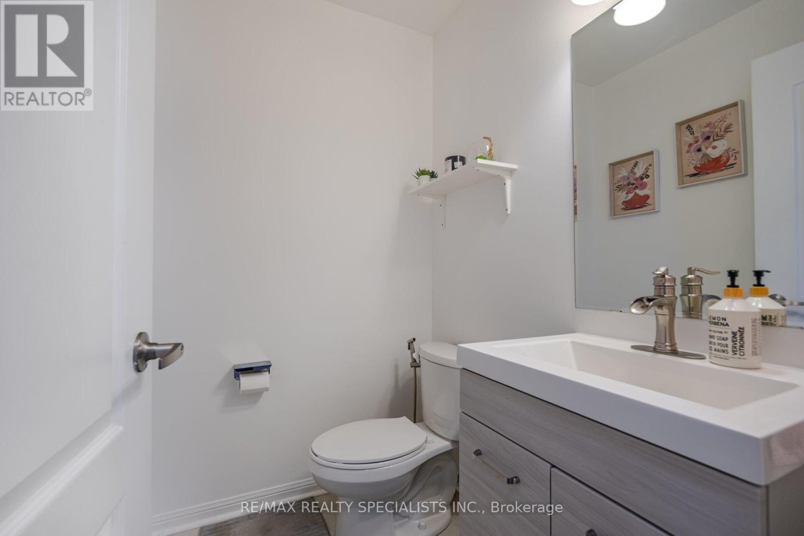 81 Vanhorne Close Property Photo 17