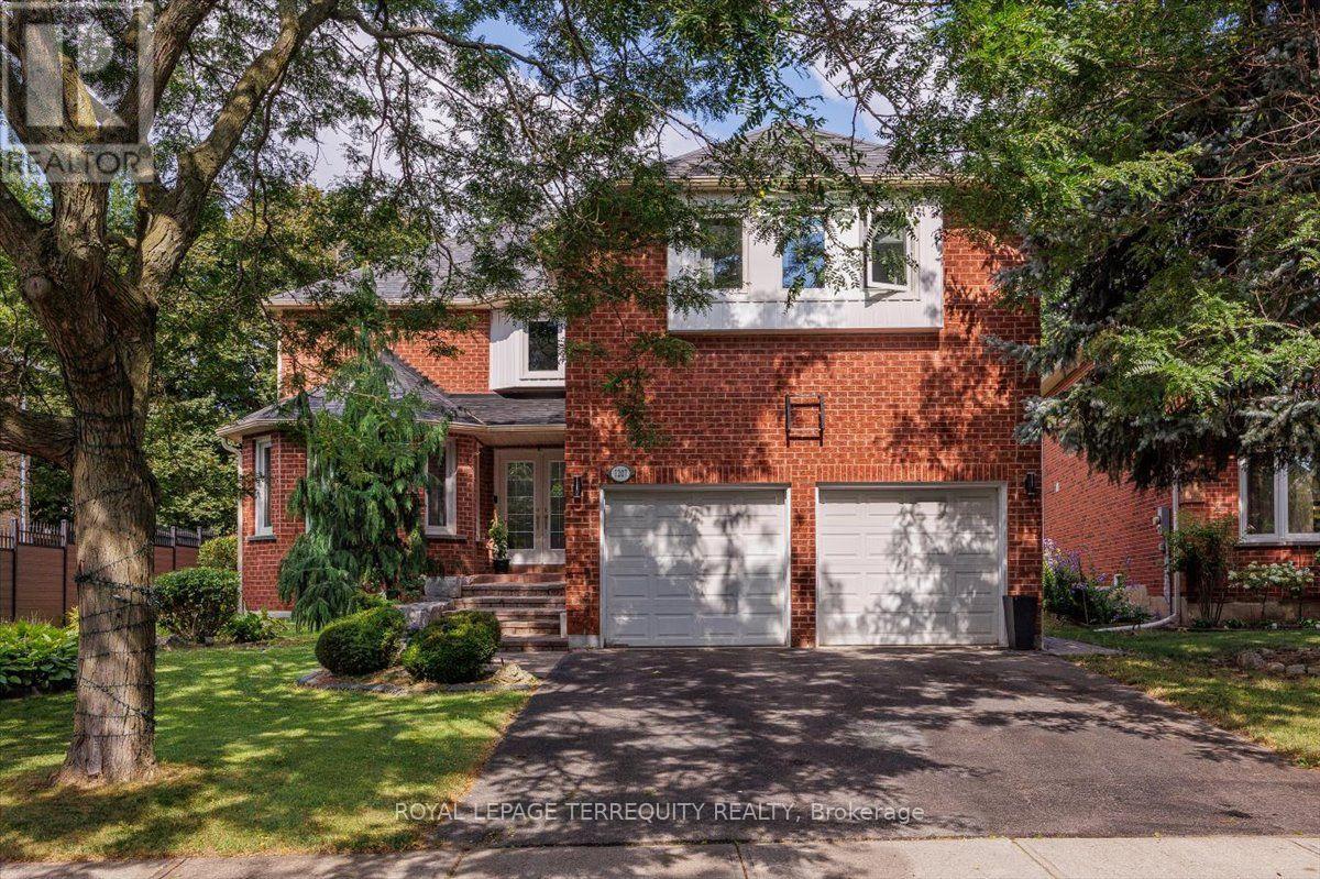 1207 DOGWOOD CRESCENT