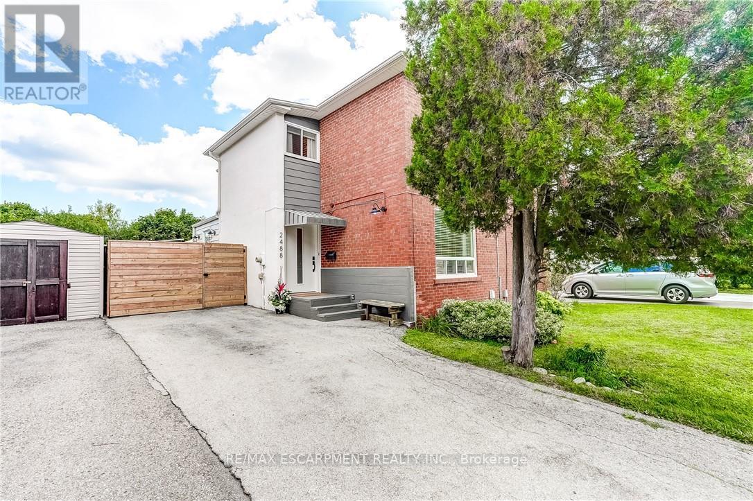 2488 BROOKHURST ROAD Property Photo 1