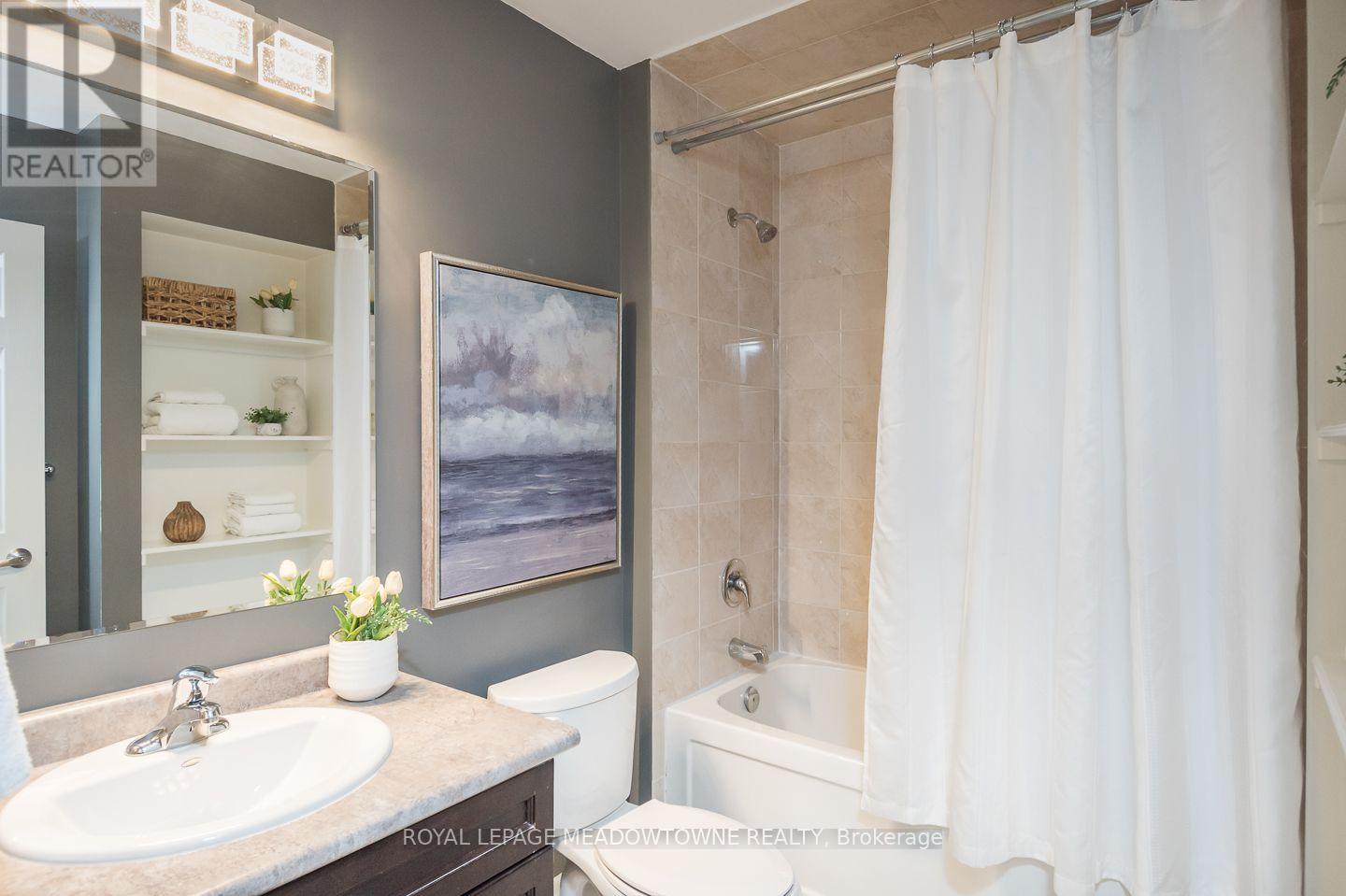 275 Eves Gate Property Photo 31