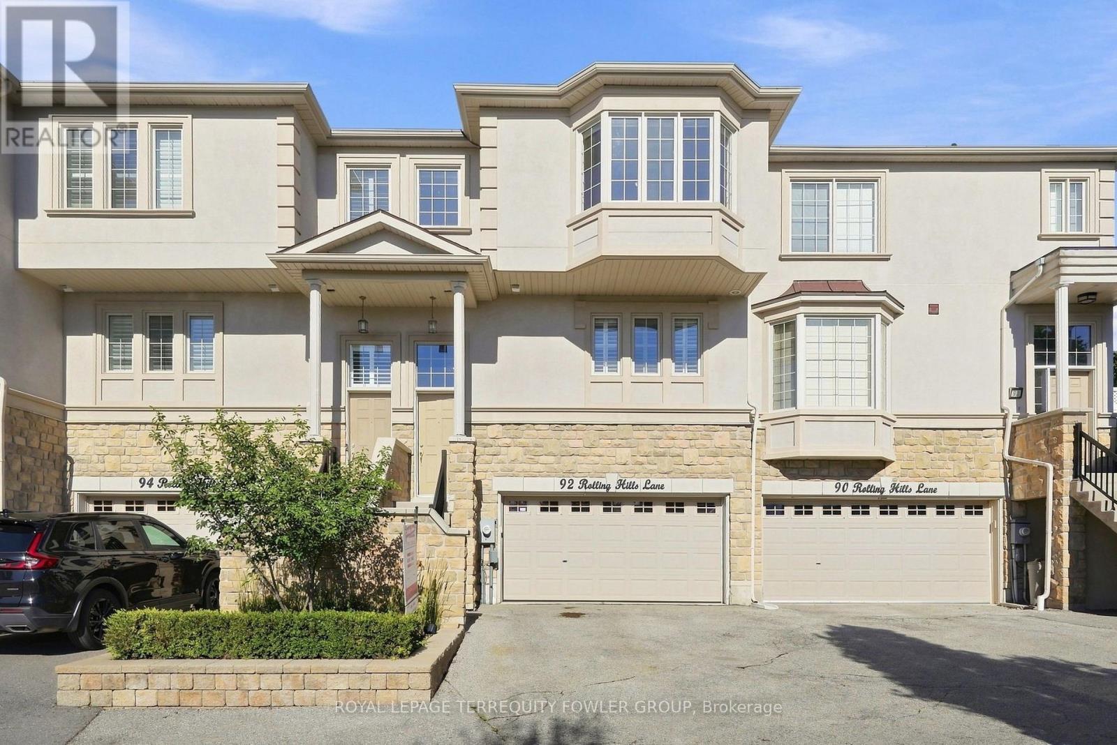 92 ROLLING HILLS LANE