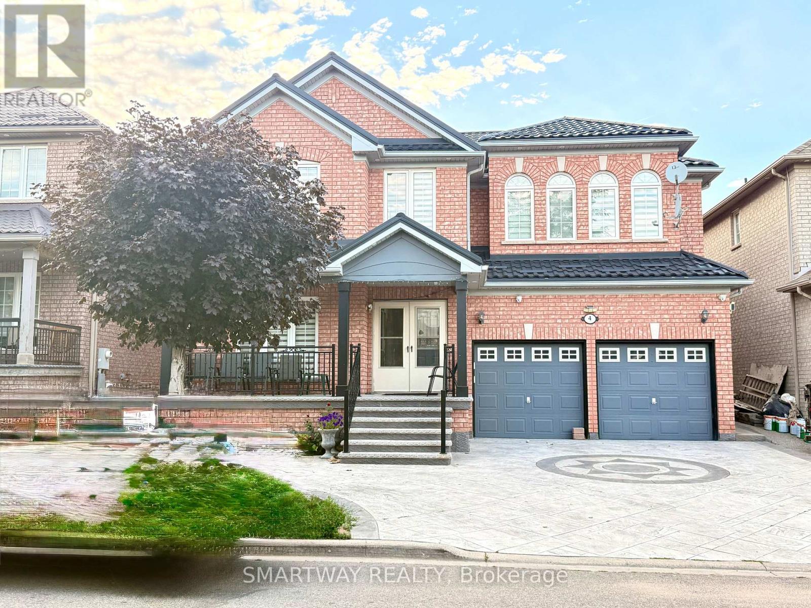4 BLAZING STAR DRIVE Property Photo 1