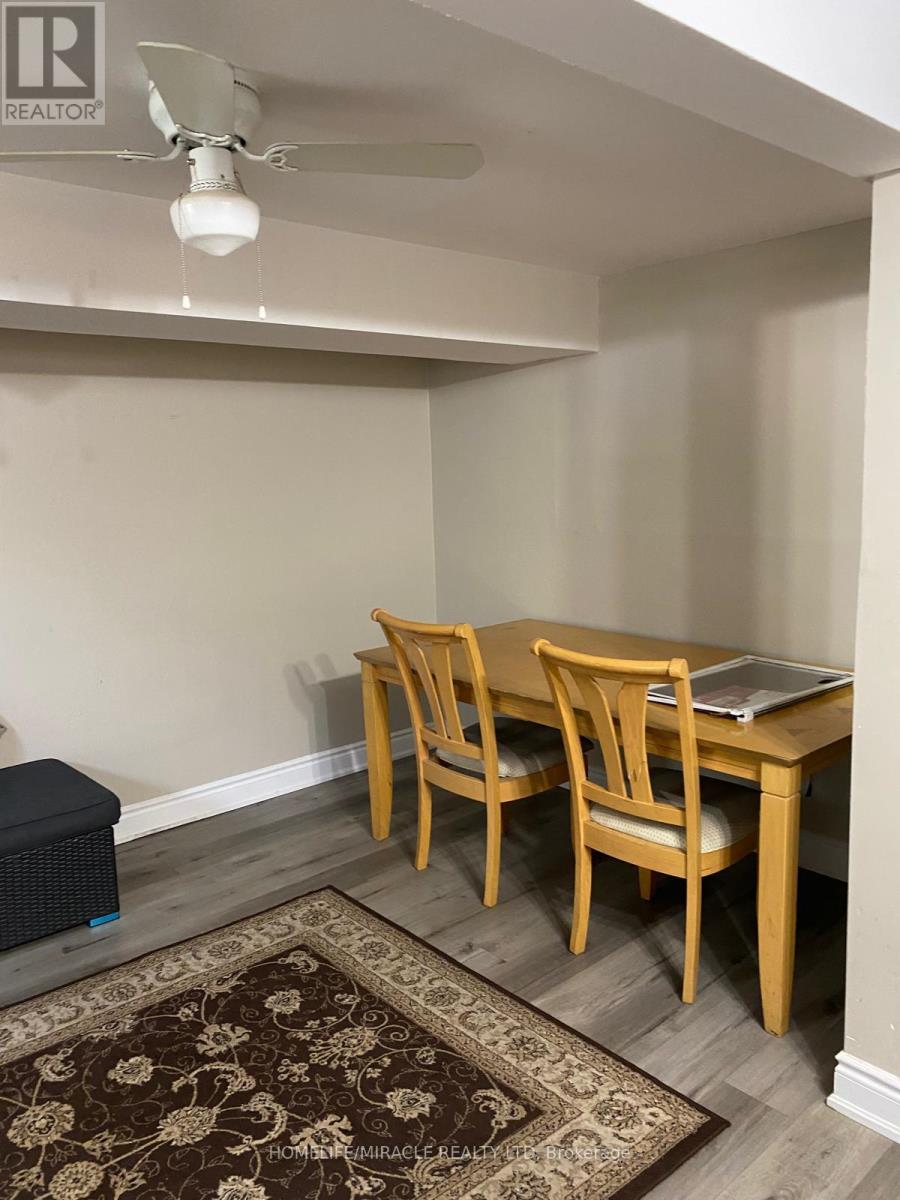 43 Corby Crescent Property Photo 3