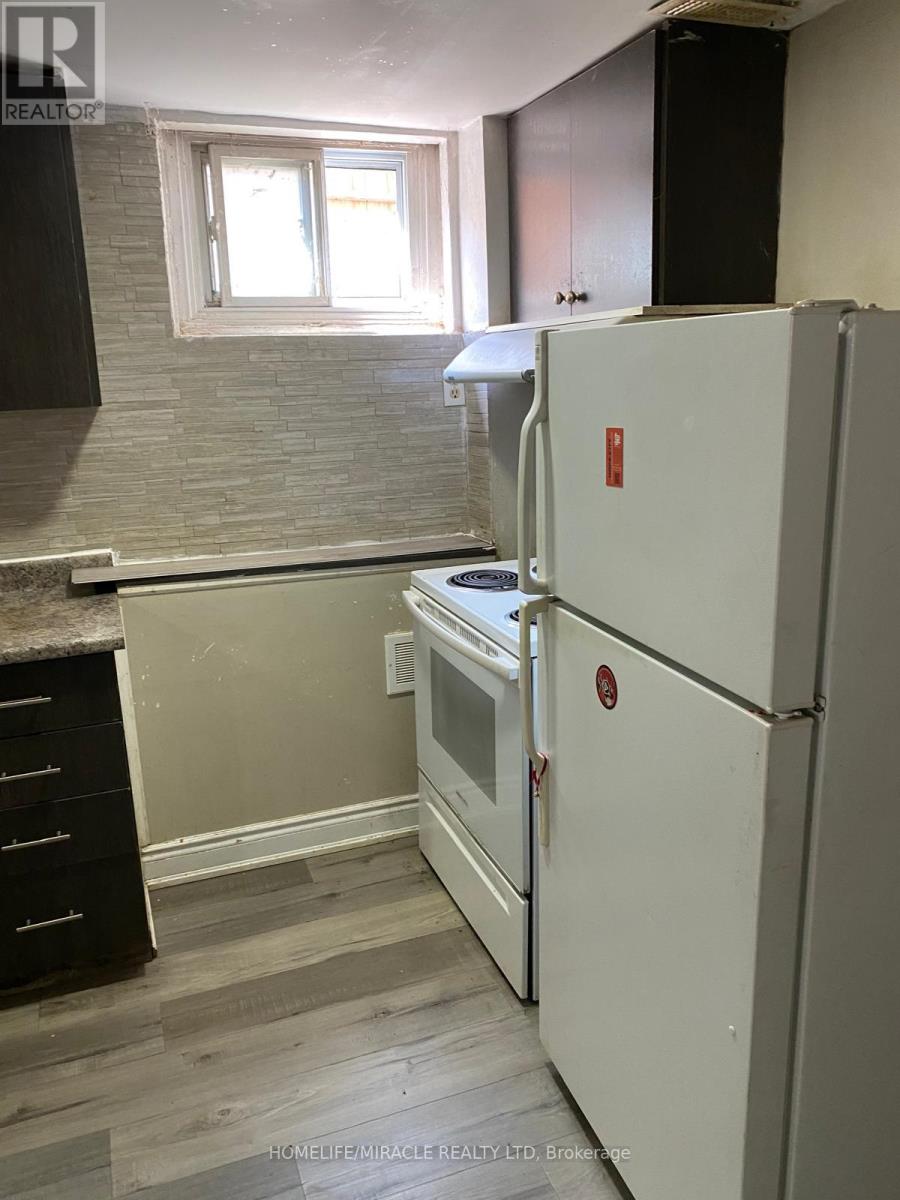 43 Corby Crescent Property Photo 8