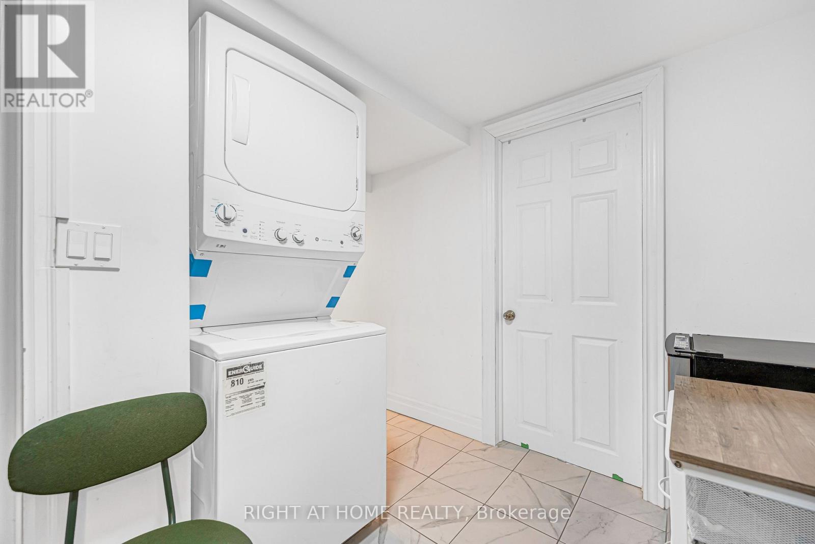 121 Hearst Circle Property Photo 37