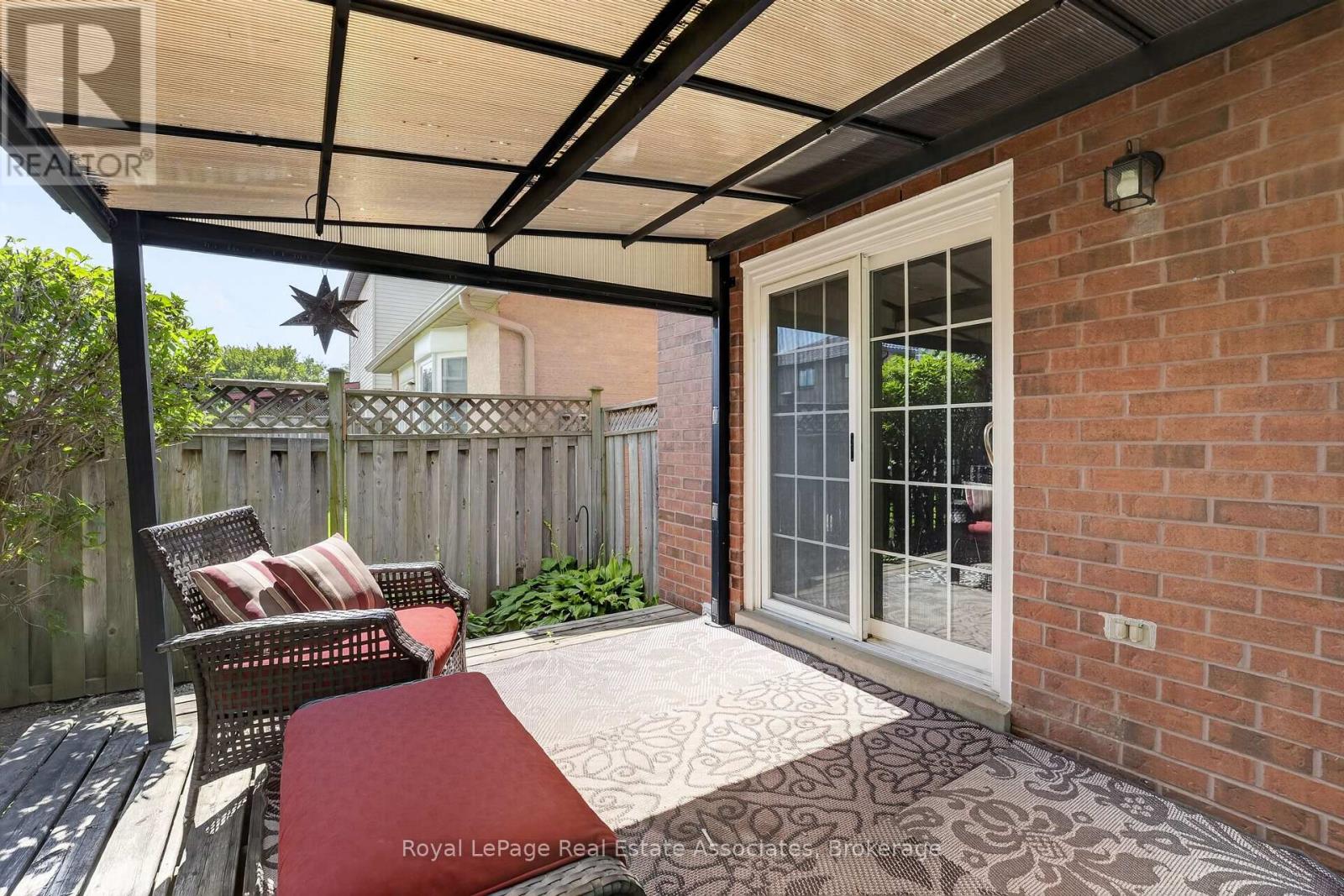 8 Horsham Street Property Photo 20