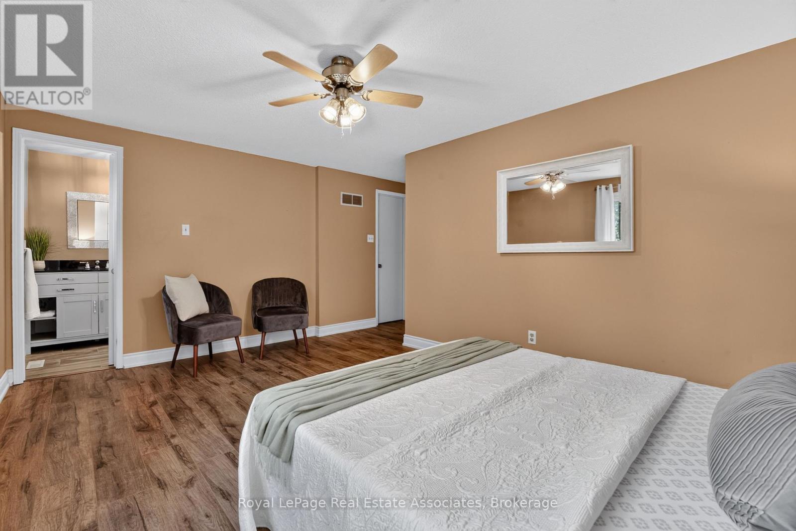 8 Horsham Street Property Photo 26