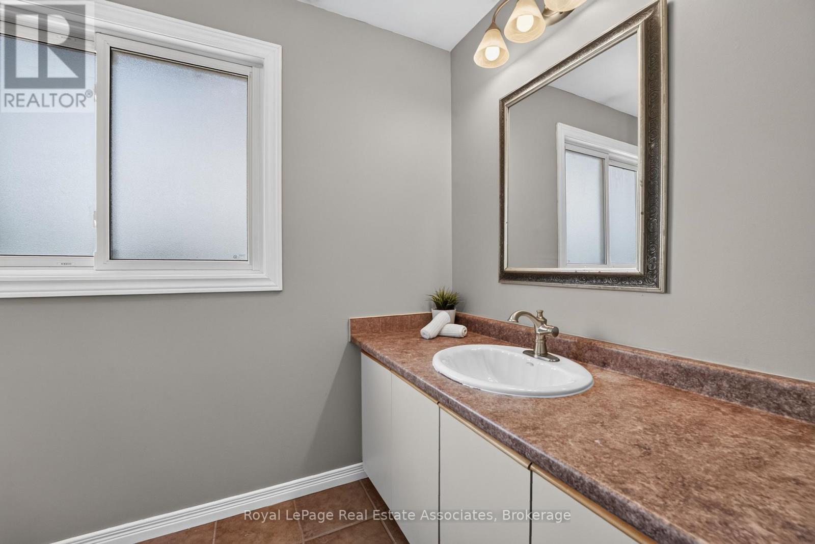 8 Horsham Street Property Photo 31