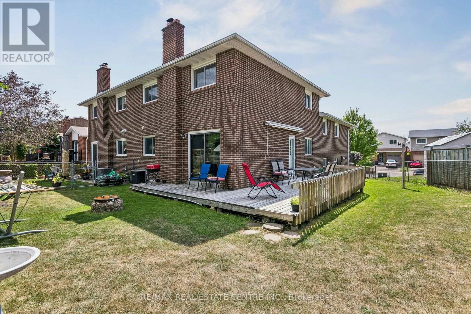 5 Hockley Path Property Photo 47