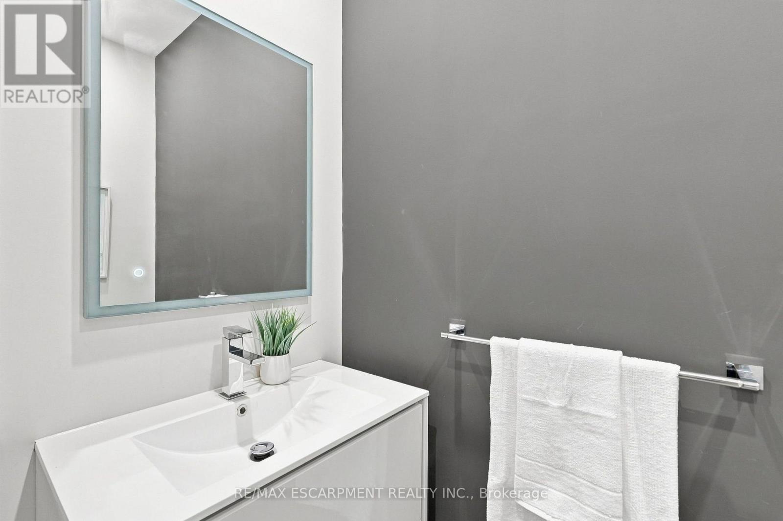 1181 Ogden Avenue Property Photo 19