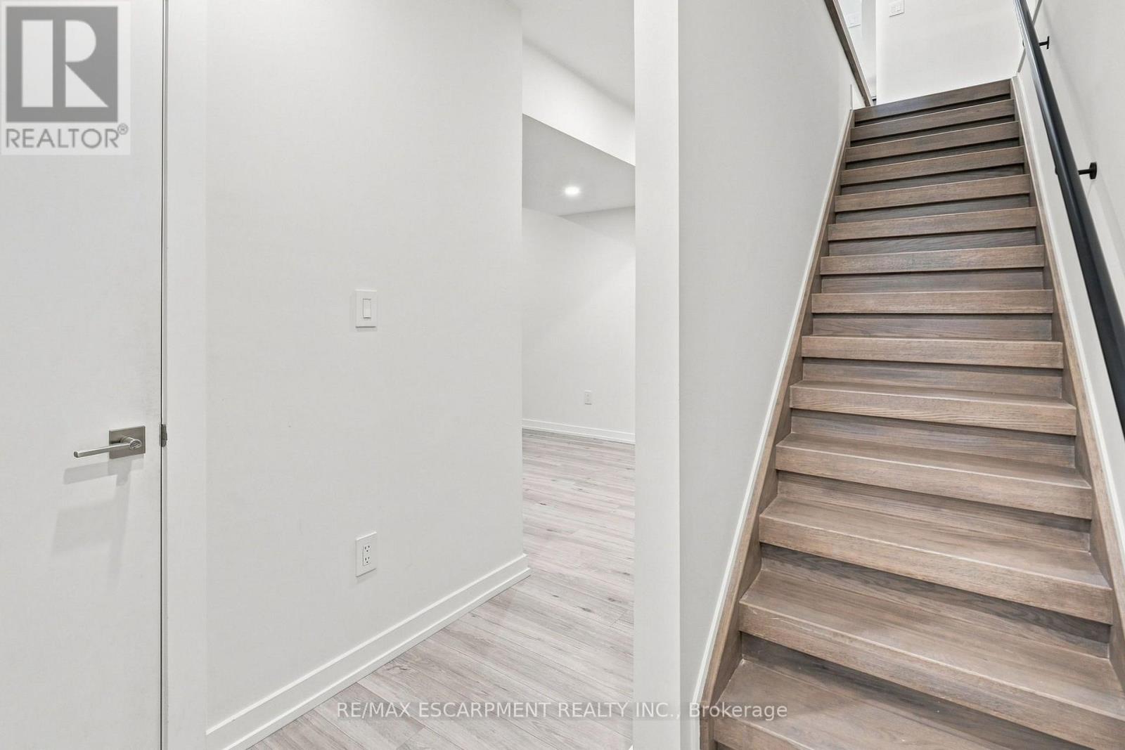 1181 Ogden Avenue Property Photo 39