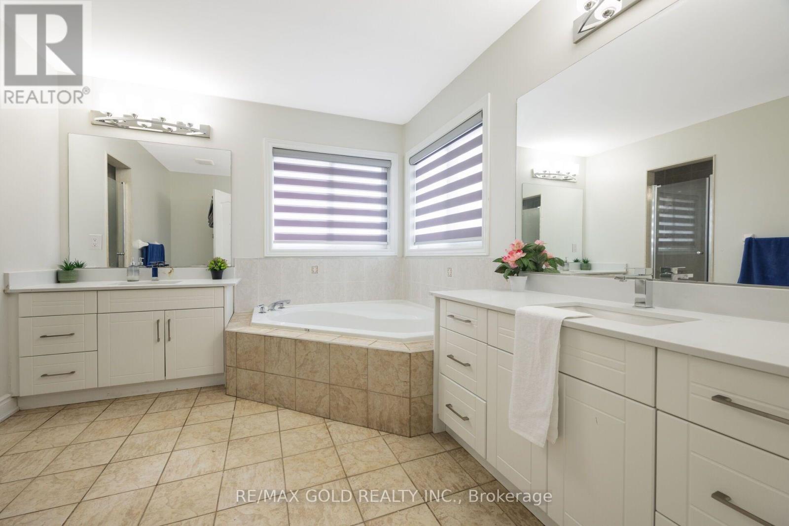 50 Northface Crescent Property Photo 31