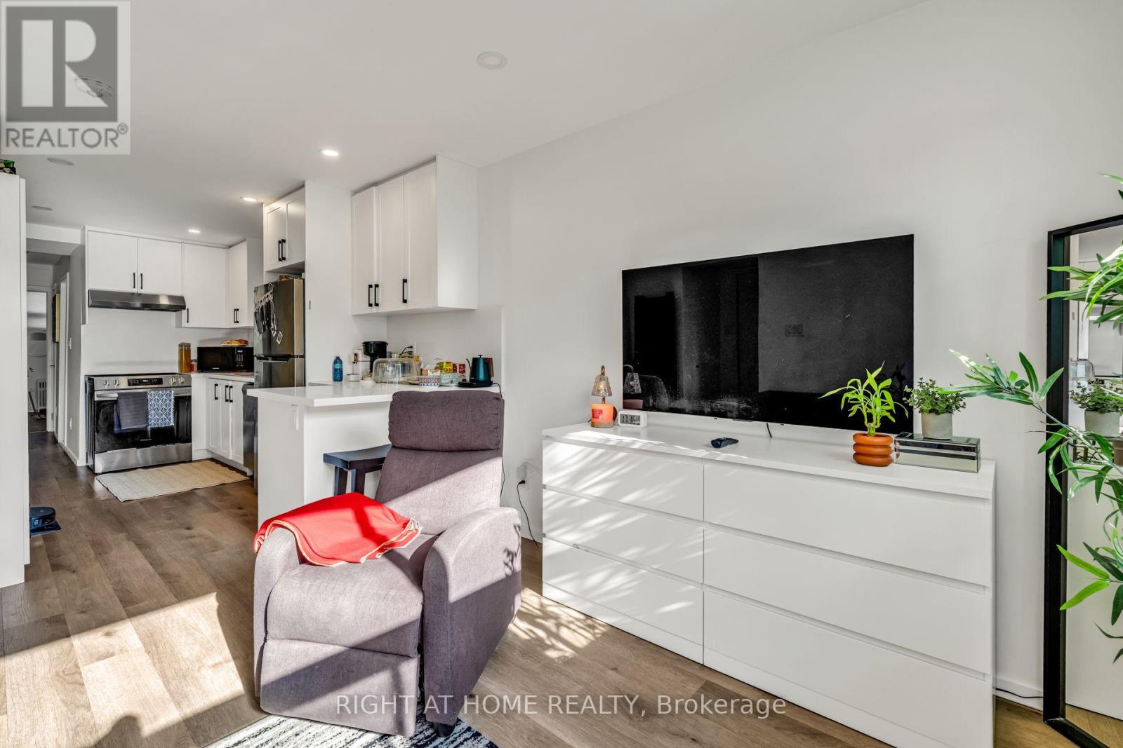 497 Nairn Avenue Property Photo 4