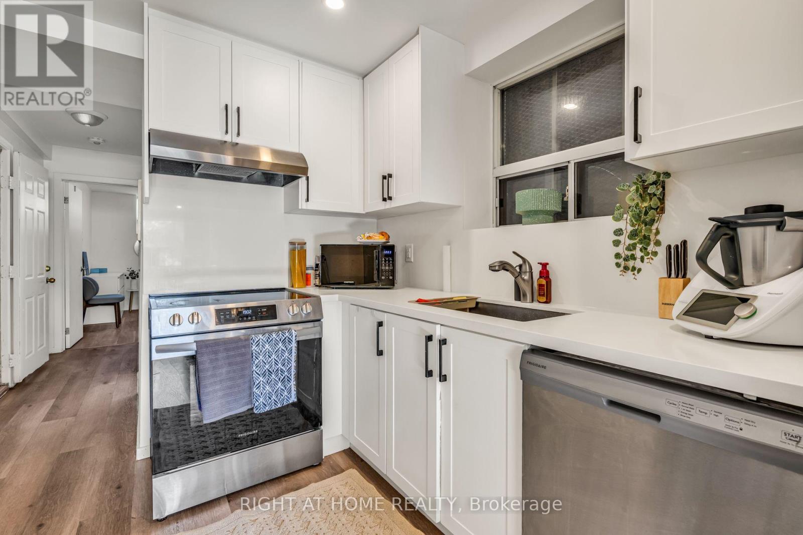 497 Nairn Avenue Property Photo 6