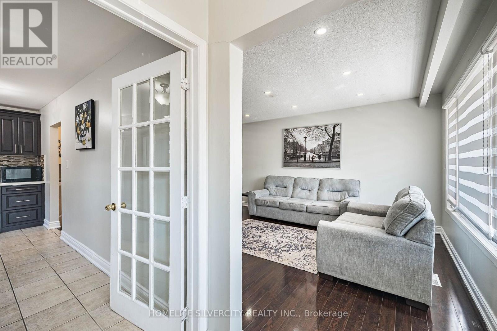 3669 Corliss Crescent Property Photo 11