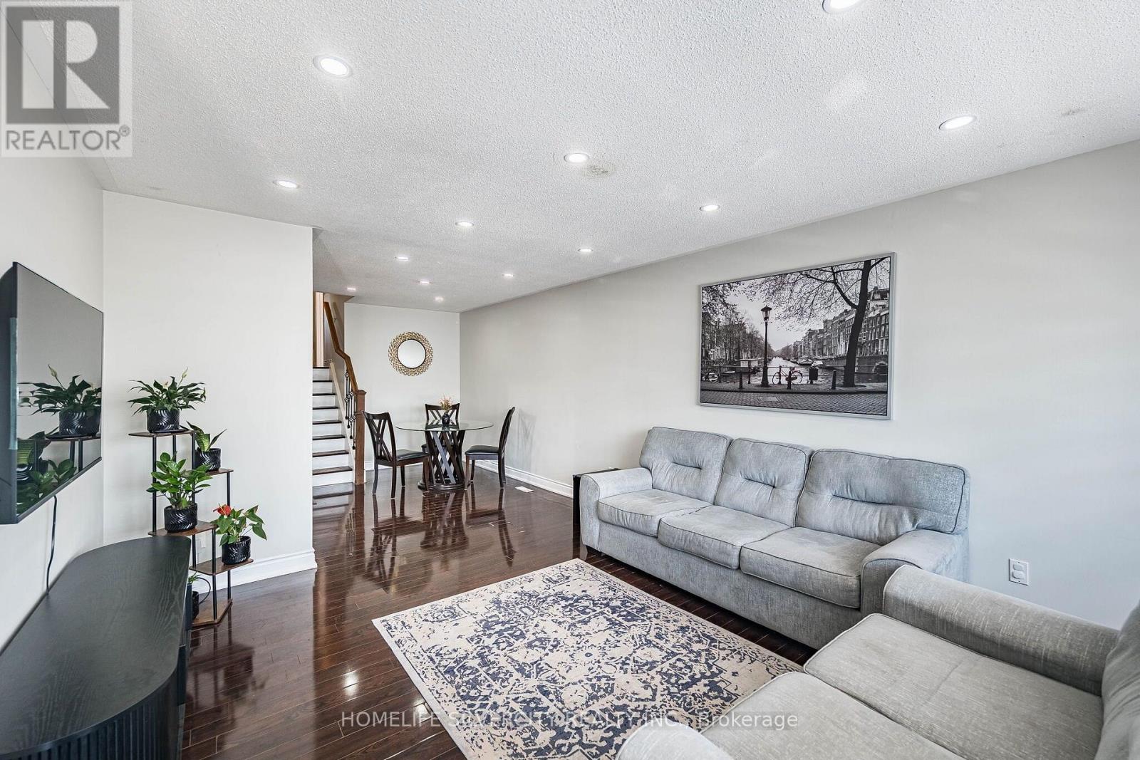 3669 Corliss Crescent Property Photo 12